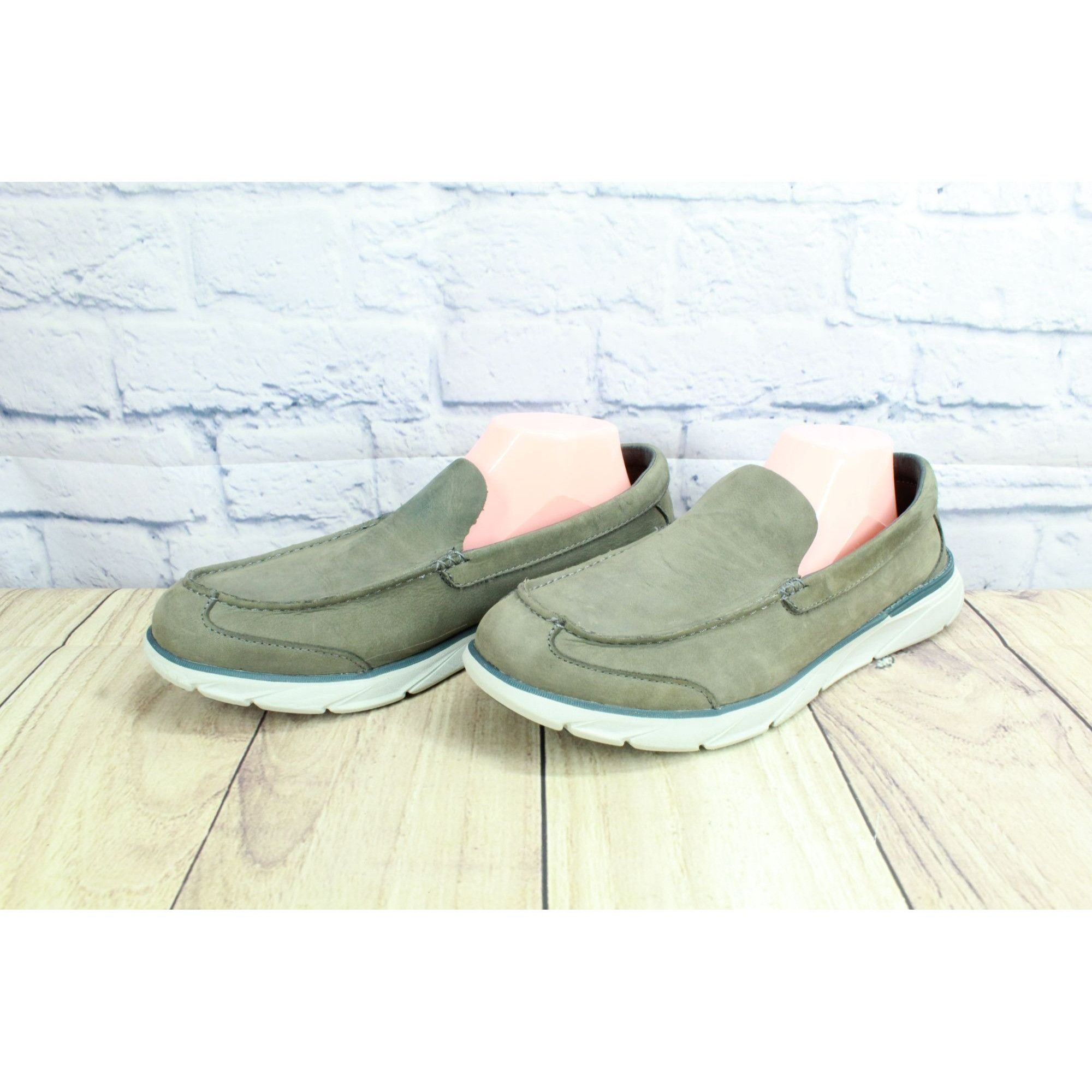 Leather LL Bean Kennebec Men's Slip On Comfort Athletic Shoes Size US 11 / EU 44 - 2 Thumbnail