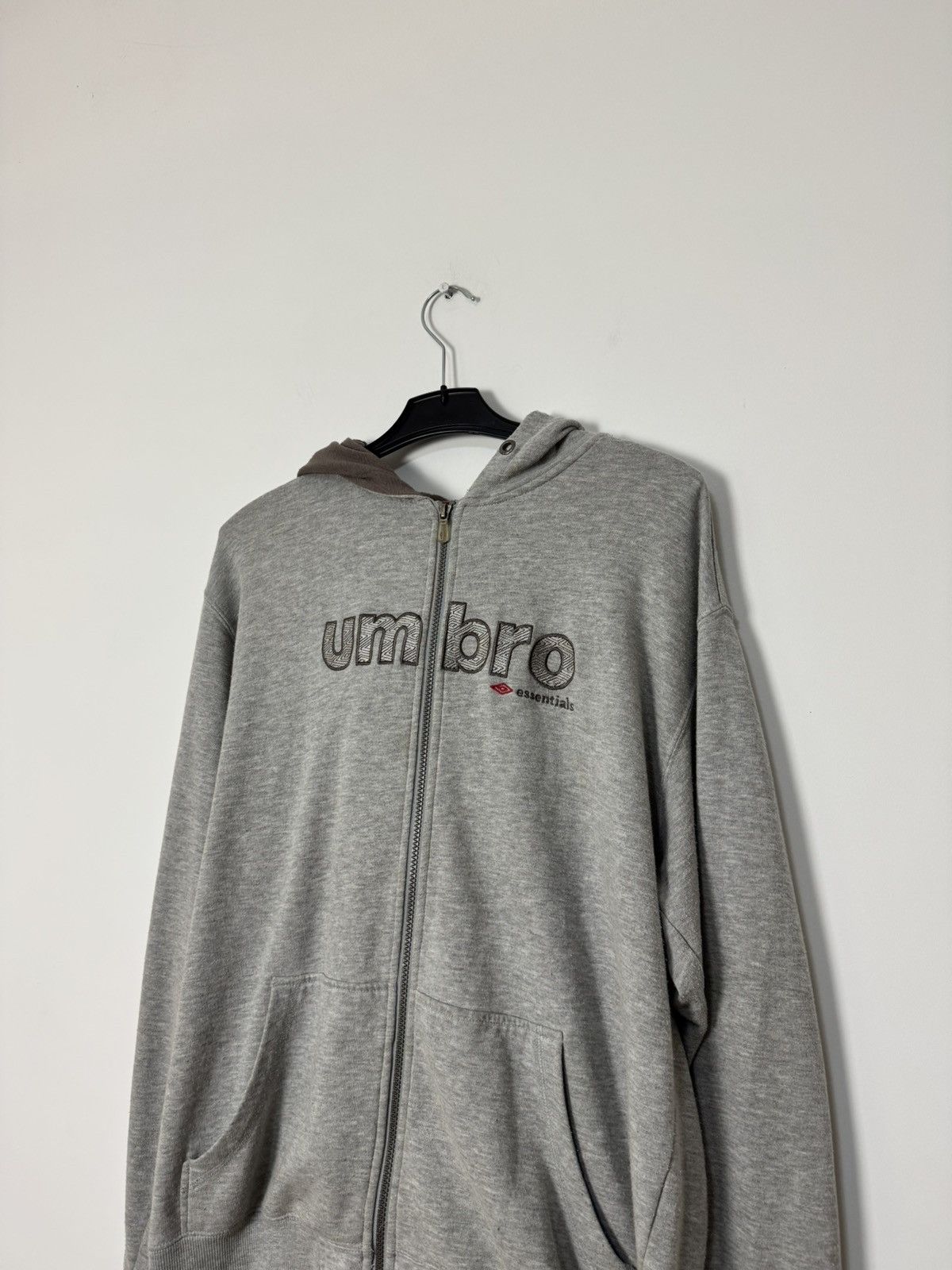 Umbro Vintage Y2K Umbro Essentials Zip Hoodie Football Streetwear Size US XL / EU 56 / 4 - 2 Thumbnail