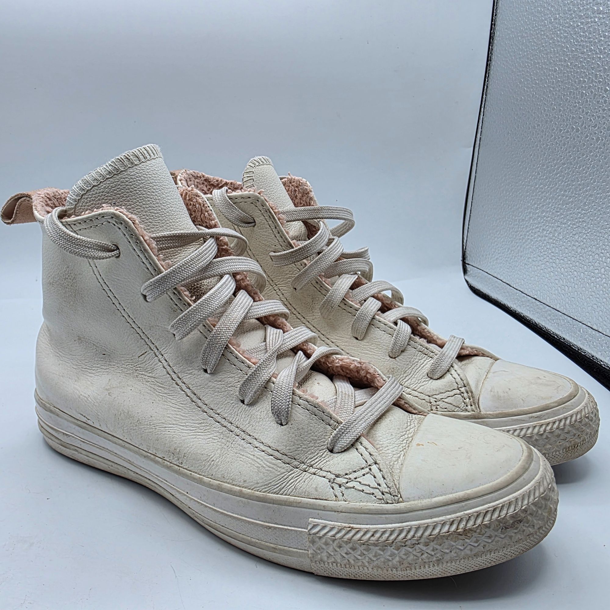 Converse Chuck Taylor All Star Womens Size 6 White Shoes Per