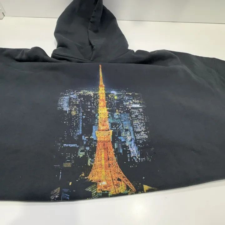 Balenciaga Balenciaga Eiffel Tower Graphic Hoodie 0079-2507 Size US M / EU 48-50 / 2 - 7 Thumbnail