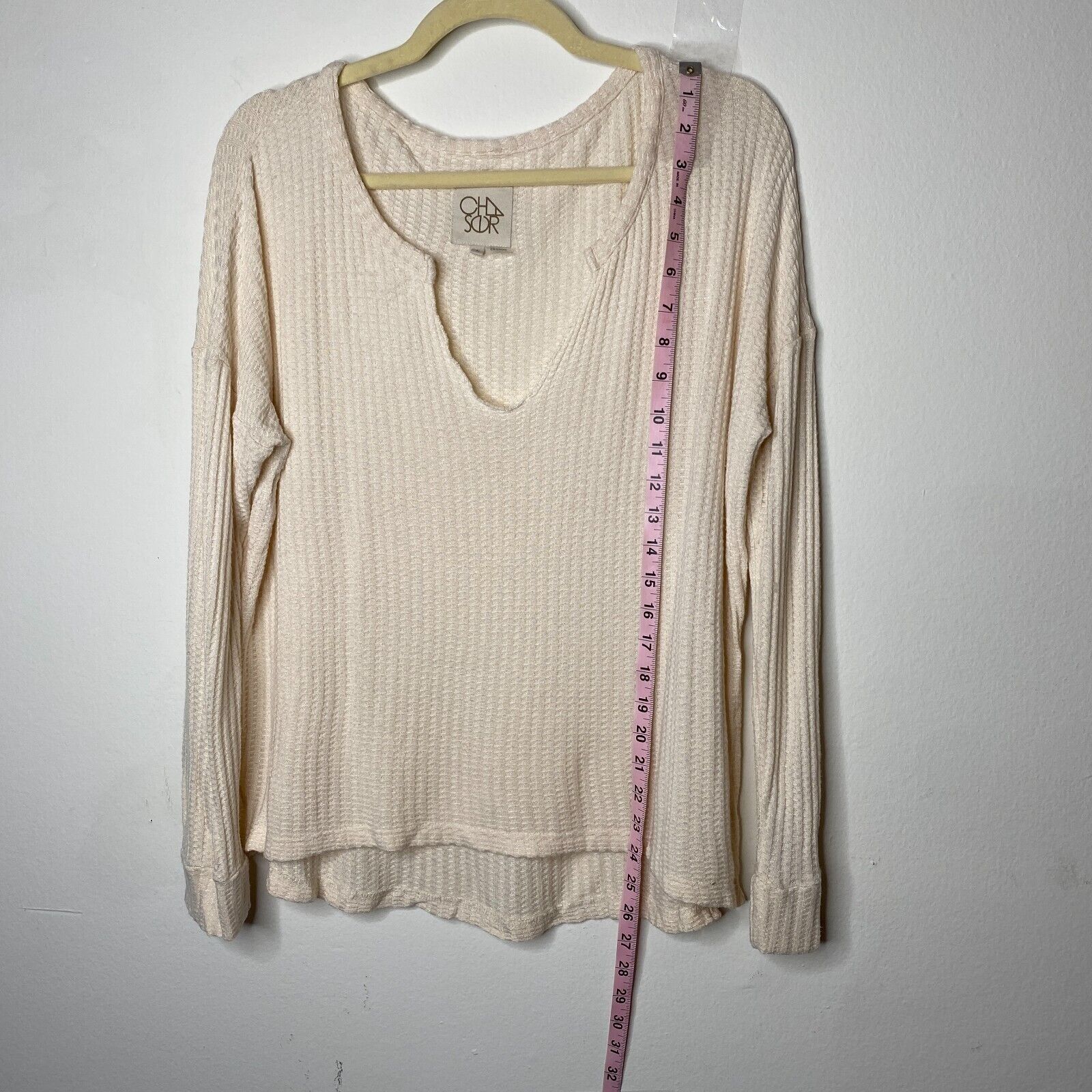 Chaser Brand Chaser Vintage Cream Thermal Raw Split Neck Long Sleeve Top Size S / US 4 / IT 40 - 10 Thumbnail