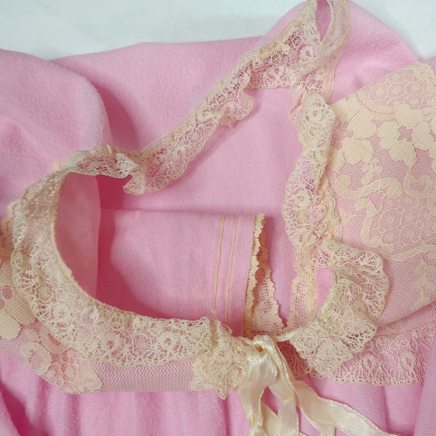 Pinko Vintage Nightgown Medium Long Pink Acetate White Lace Ribbon Tie Grannycore Size ONE SIZE - 5 Thumbnail