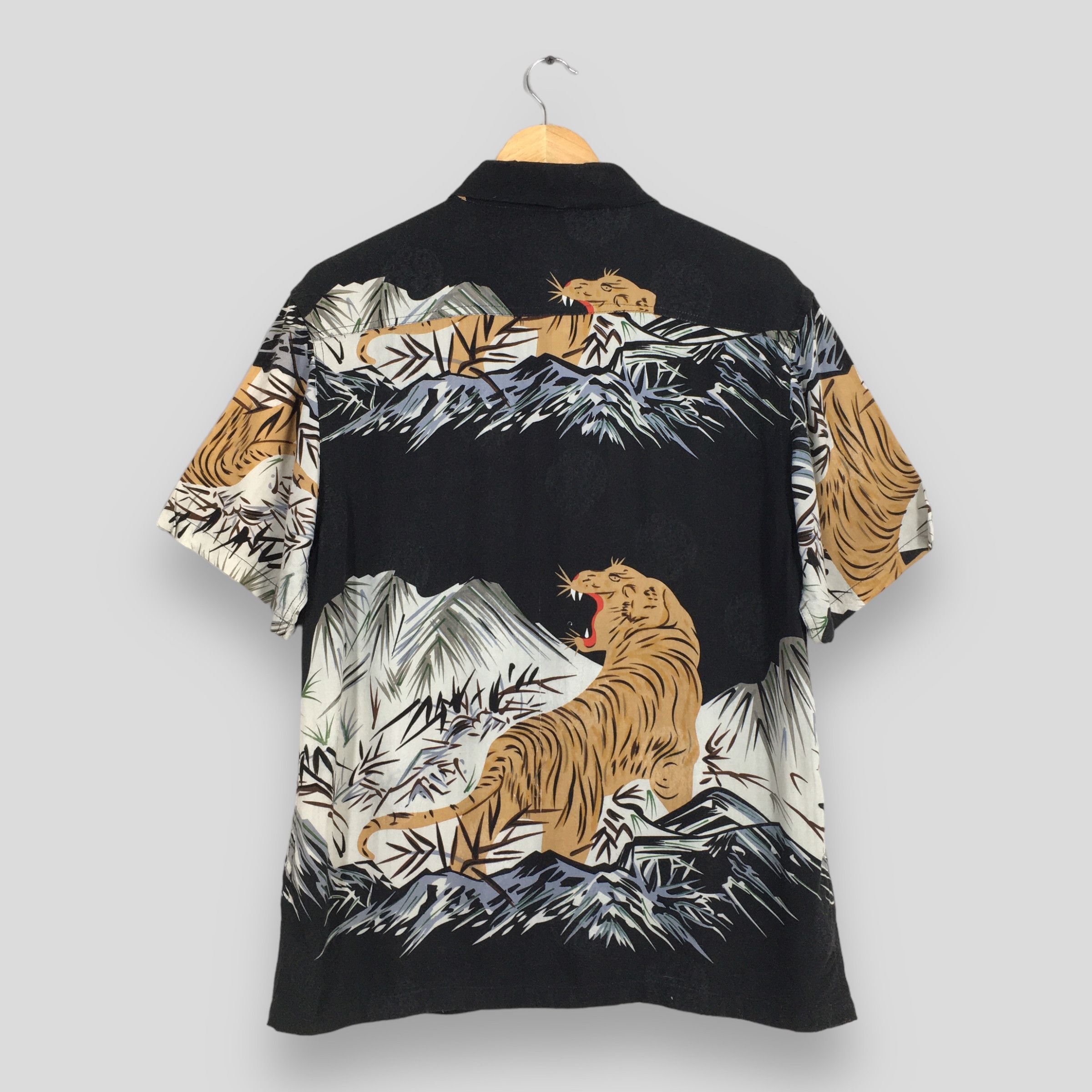 Japanese Brand 90s Houston Jungle Tiger Roar Aloha Hawaii Rayon Shirt Size US L / EU 52-54 / 3 - 7 Thumbnail