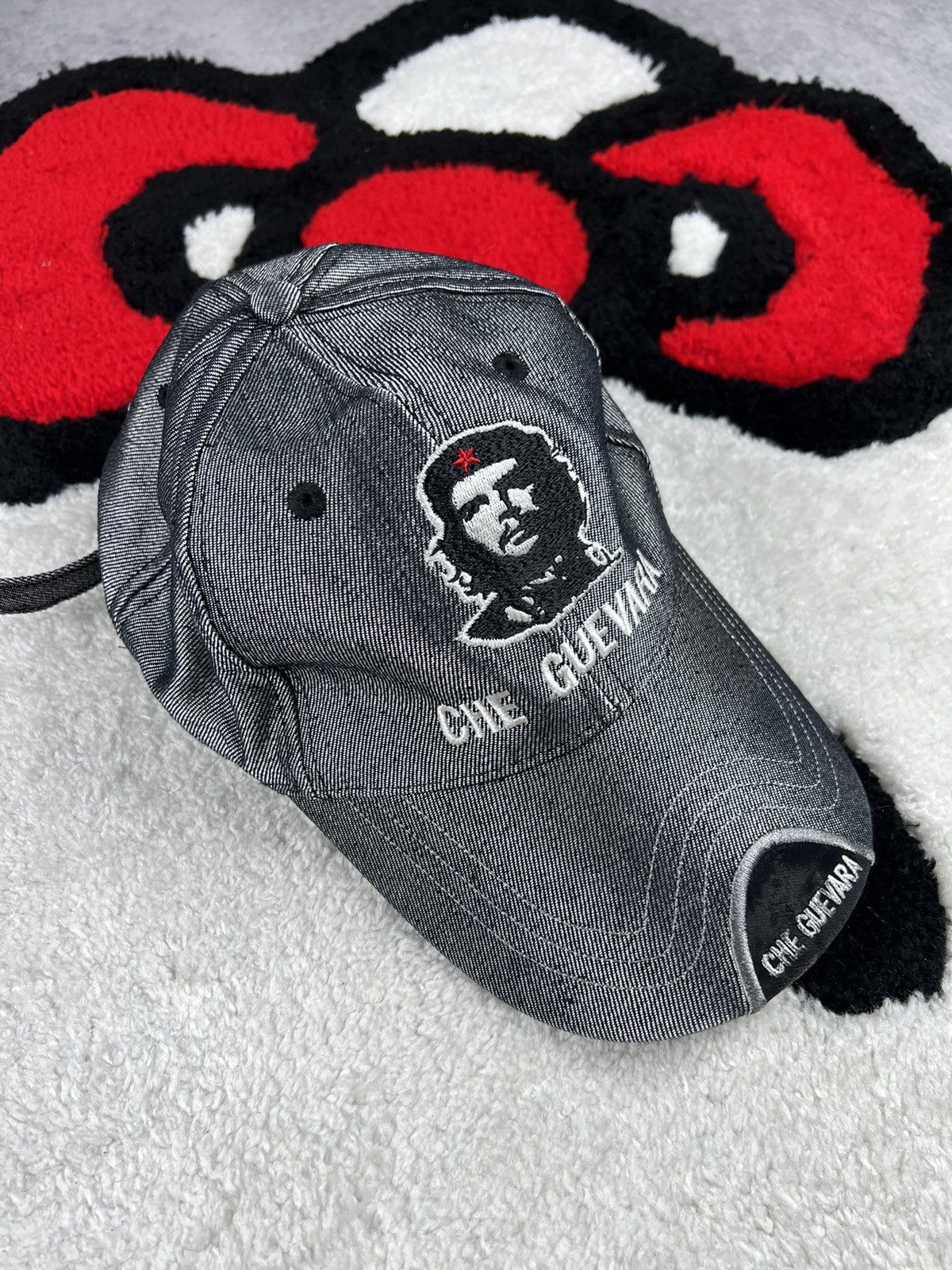 Vintage Vintage Che Guevara Y2K Silver Cap Hat Size ONE SIZE - 1 Thumbnail