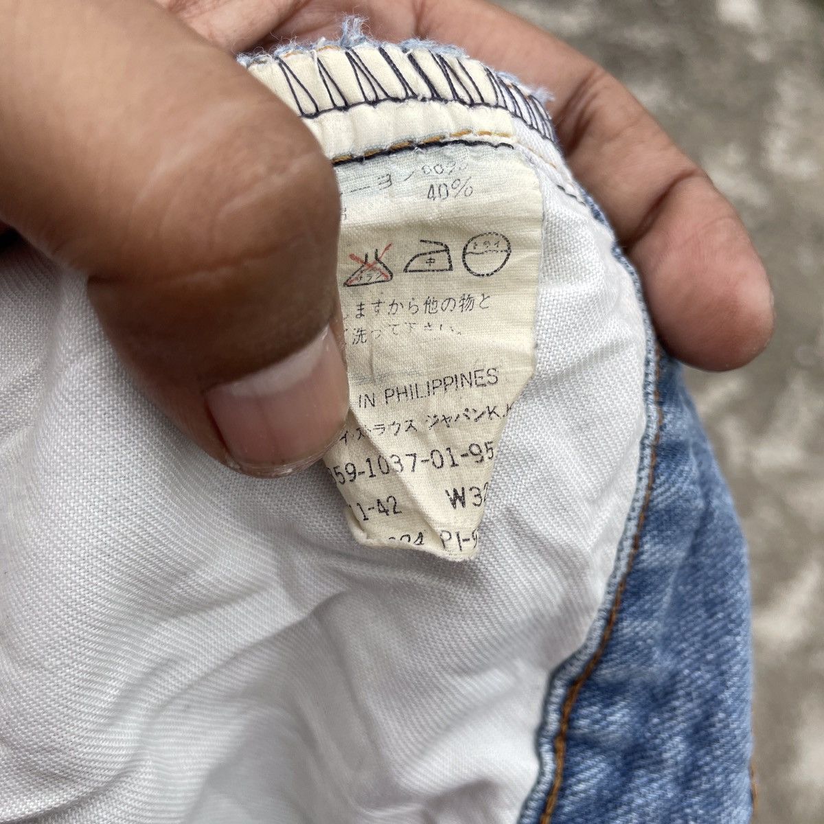 Japanese Brand Vintage Levis White Tag Distressed Denim Jeans Size US 29 - 5 Thumbnail