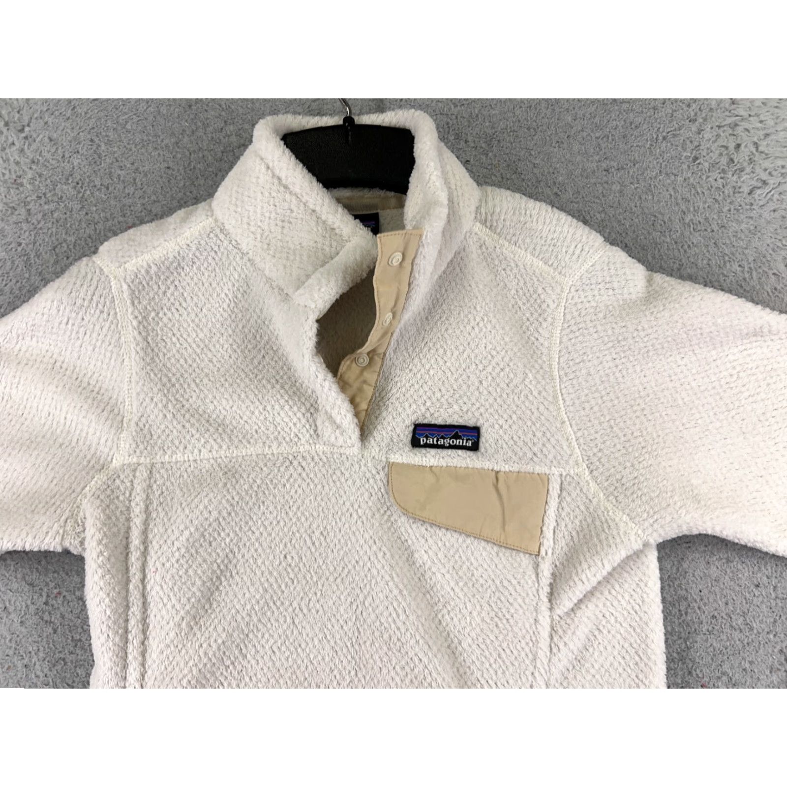 Patagonia Patagonia Sweater Womens XS White Re-Tool Snap-T Pullover Polyester Mock Neck Long Sleeve Pullover Casual Outdoor Logo Vintage: No Womens, Size XS Size XS / US 0-2 / IT 36-38 - 4 Thumbnail
