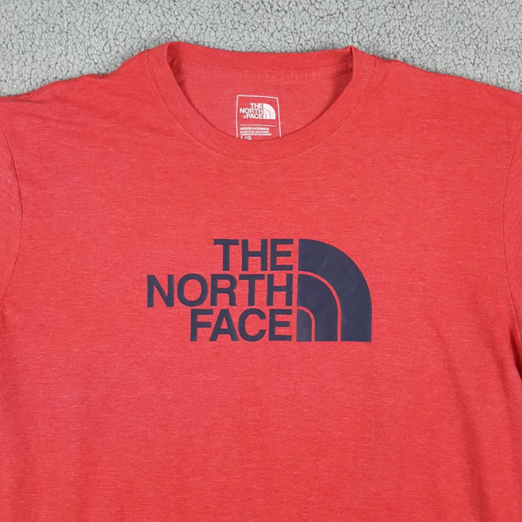 The North Face VINTAGE The North Face Red Cotton Polyester Blend Outdoor Logo T Shirt Mens Large 90s 00s Outdoor Retro Hiking Camping TNF Shirt Size US L / EU 52-54 / 3 - 2 Thumbnail