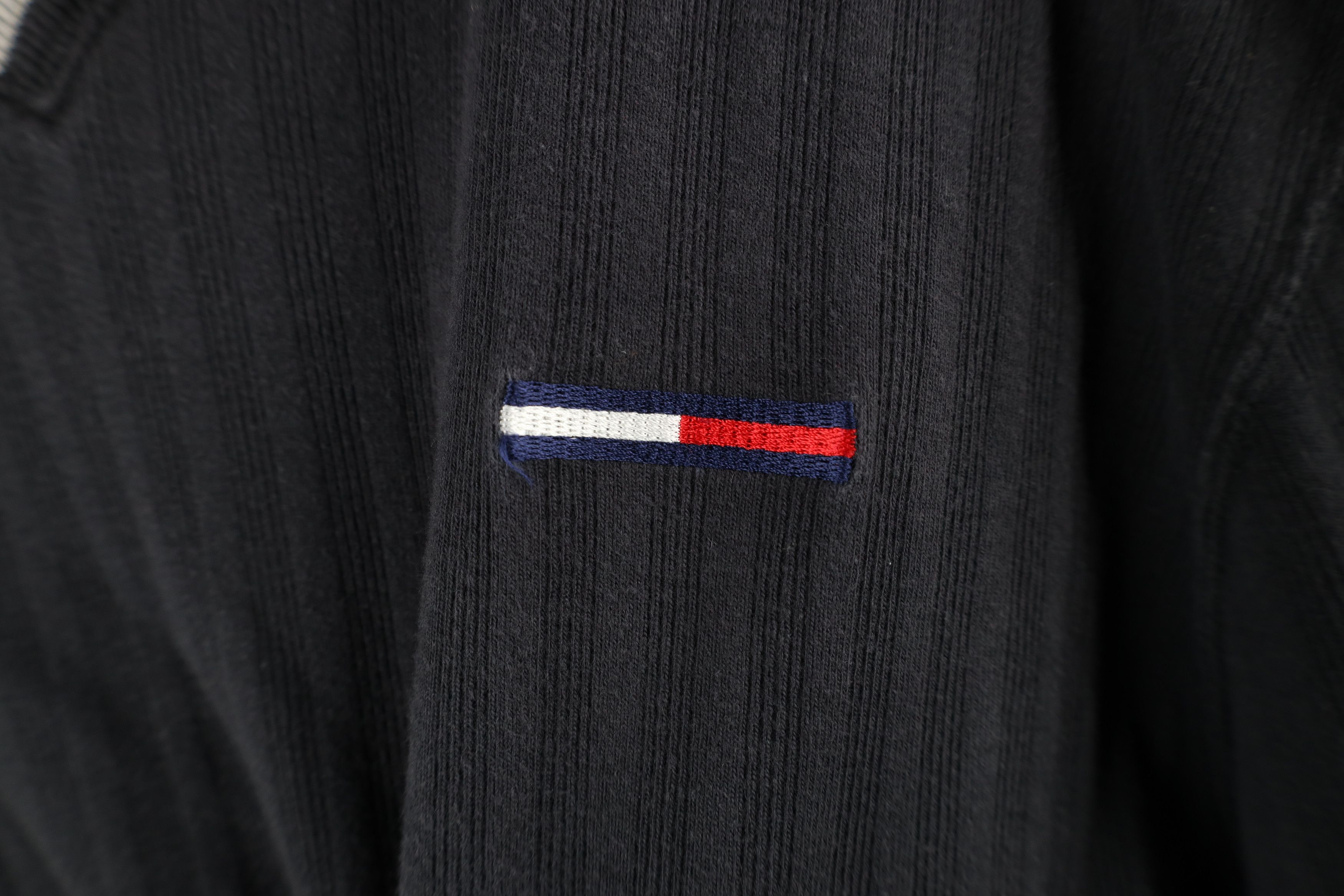 Tommy Hilfiger × Vintage Vintage 90s Tommy Hilfiger Ribbed Knit V-Neck T-Shirt Black Size US XL / EU 56 / 4 - 4 Thumbnail