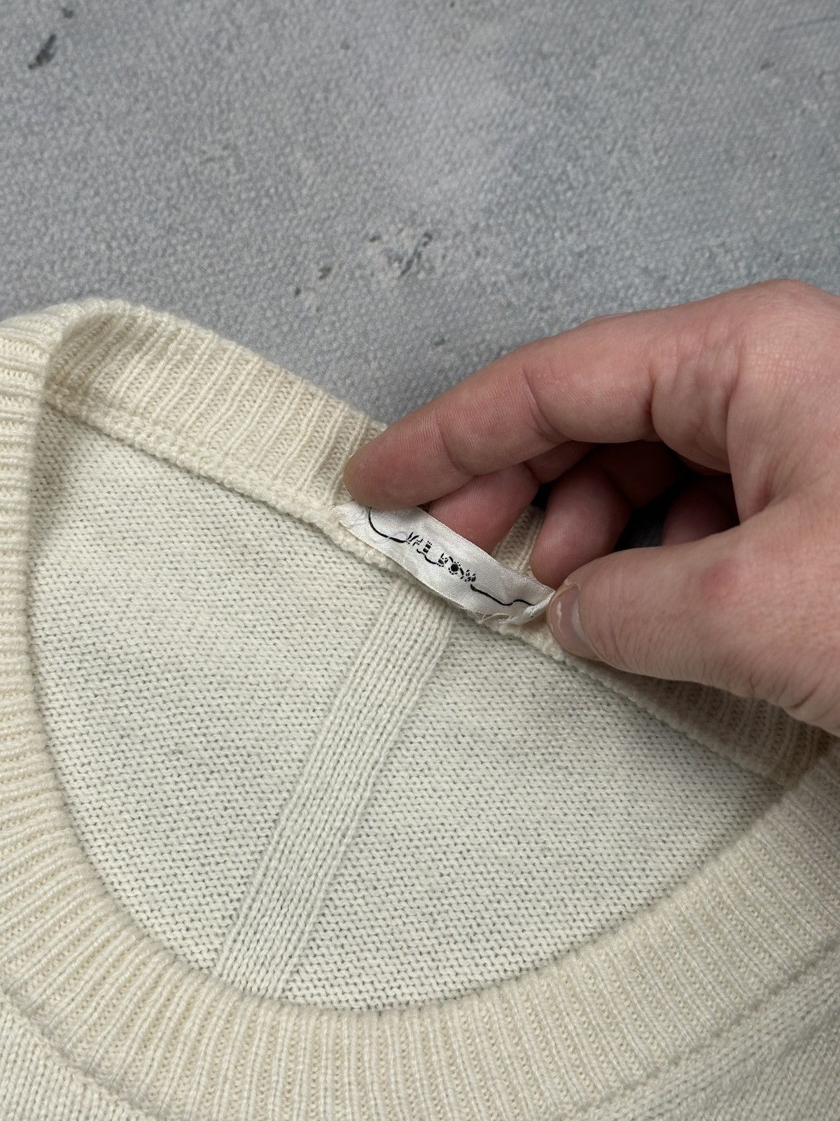 The Row The Row Ivory Cashmere Wool Minimalist Crewneck Lux Sweater Size US XL / EU 56 / 4 - 15 Thumbnail