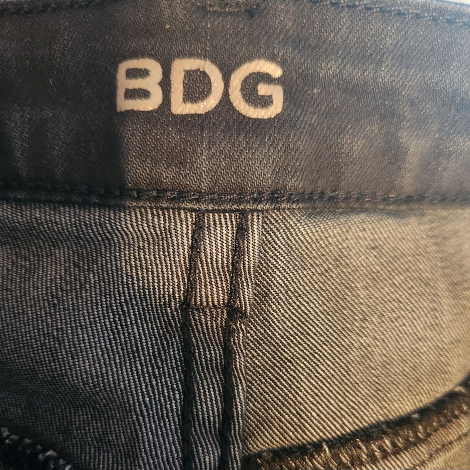 Bdg BDG Super High Rise Seam Short 27 Size 27" / US 4 / IT 40 - 9 Thumbnail