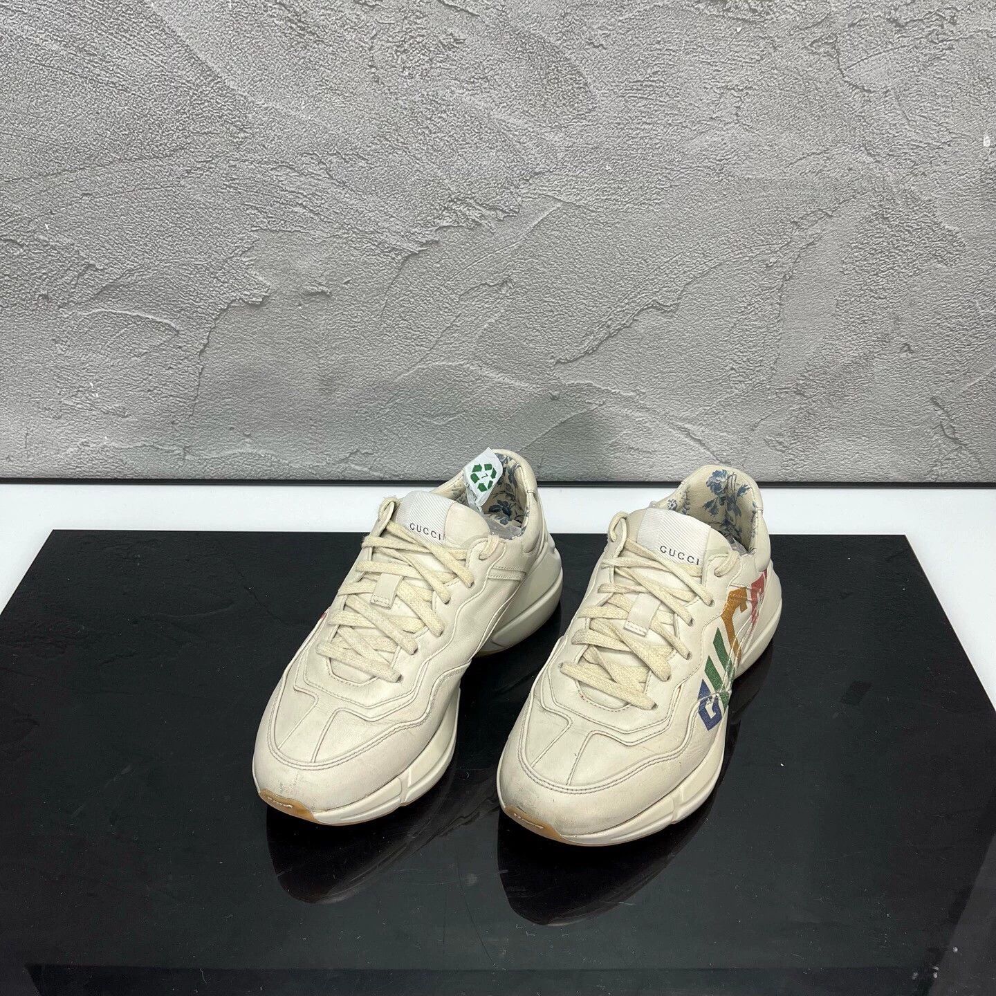 Gucci GUCCI Colorful Sequin Dad Shoe EUR35 98 New Size US 4 / IT 34 - 1 Thumbnail