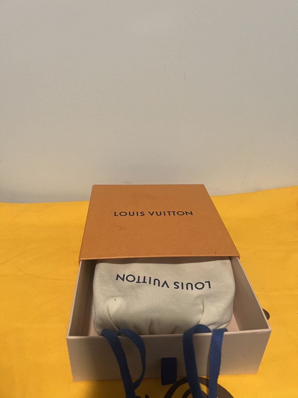Louis Vuitton Louis Vuitton LV Kid Super Reversible Belt Size 44 - 10 Thumbnail