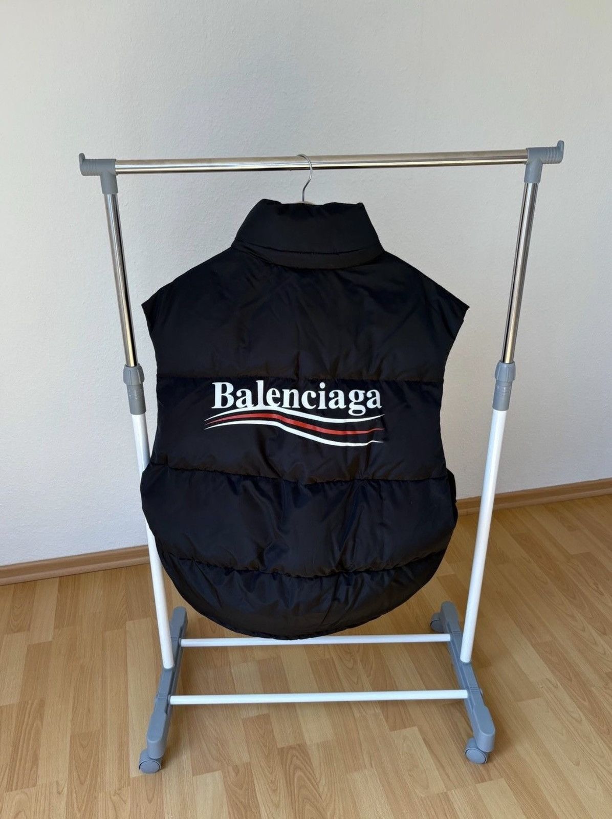 Balenciaga Balenciaga Cocoon Puffer Jacket / Gilet / Vest Black Size 46R - 2 Thumbnail
