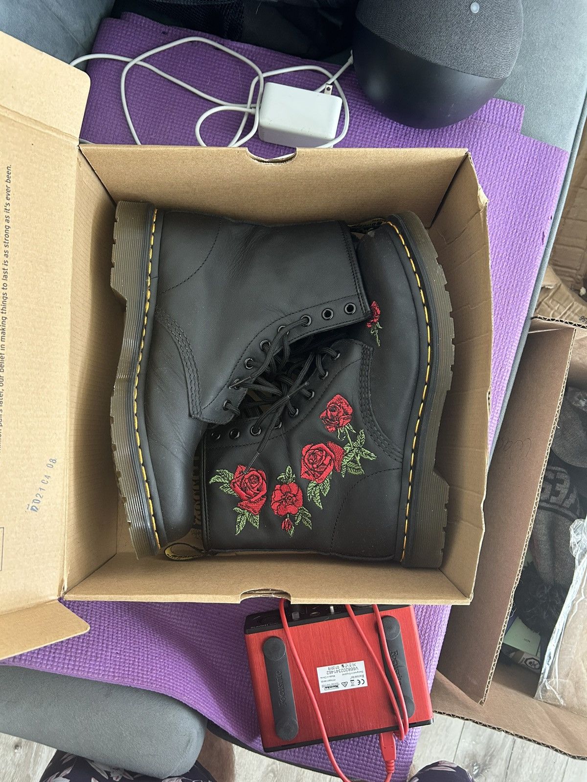 Dr. Martens Dr. Martins 1460 Vonda Roses Size US 10 / IT 40 - 1 Thumbnail