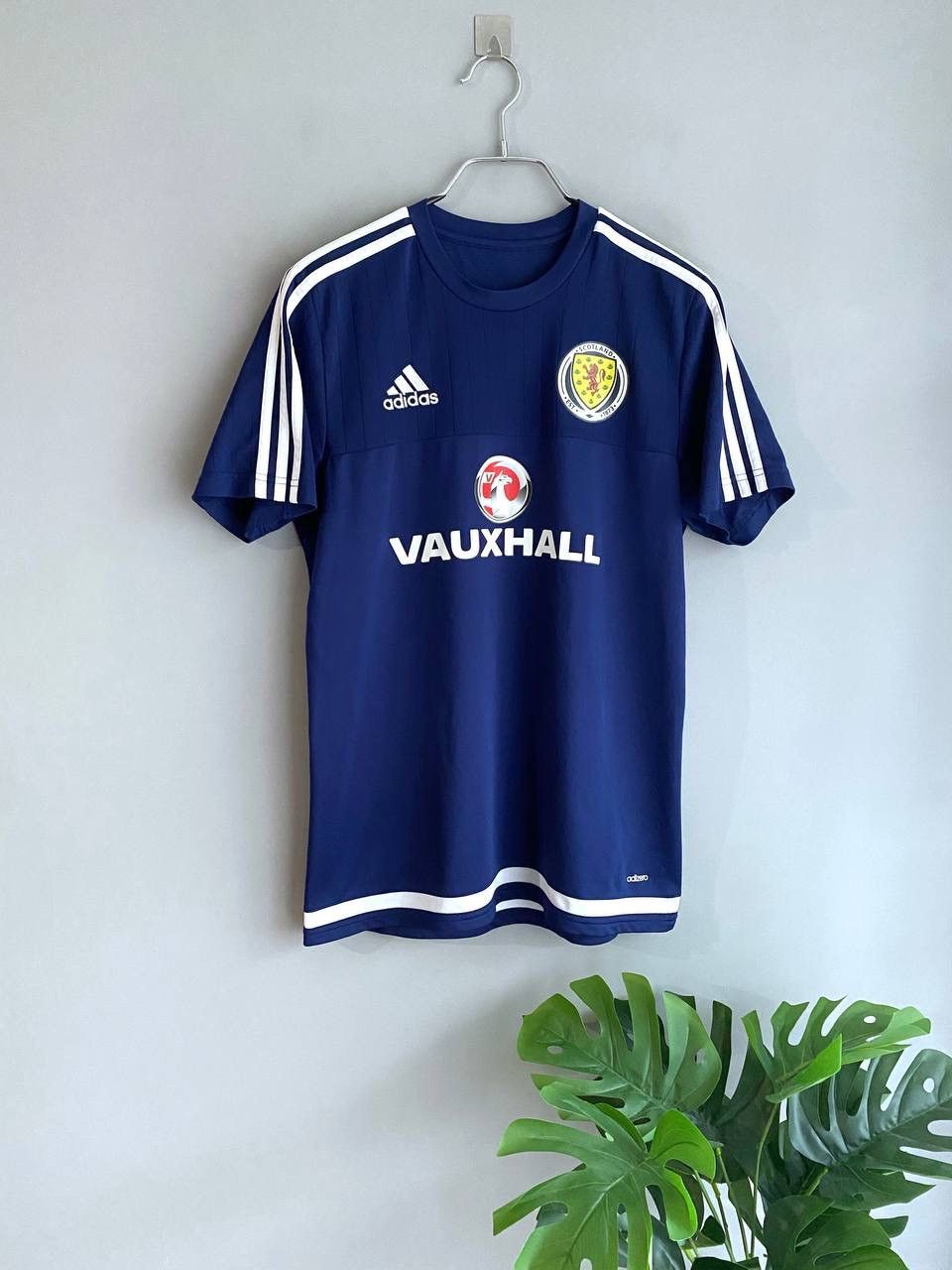 Adidas Scotland National Team Training Football Soccer Jersey, M Size US M / EU 48-50 / 2 - 1 Thumbnail