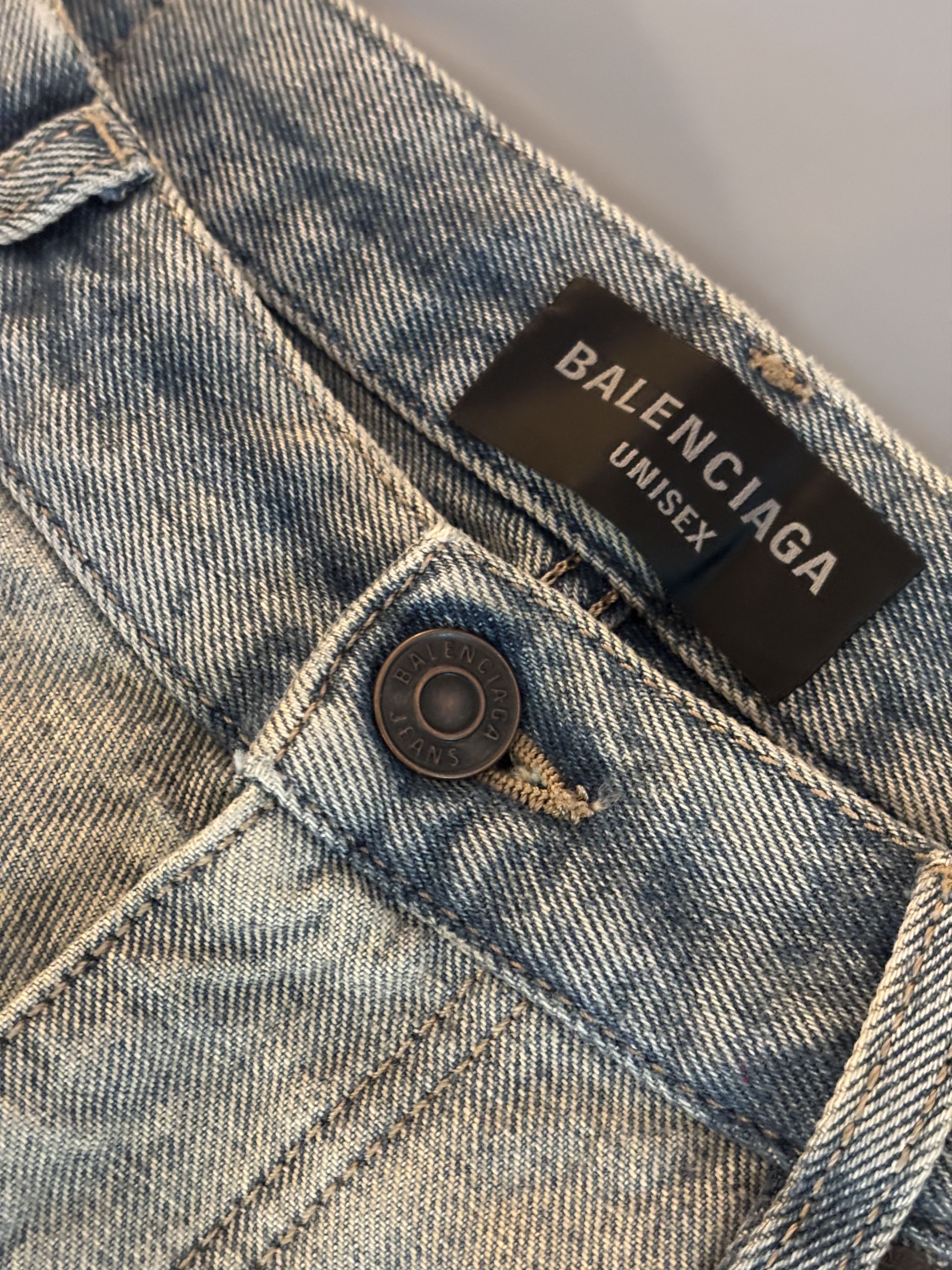 Balenciaga Jean’s large baggie Balenciaga bleu délavé en tbe Size US 30 / EU 46 - 8 Thumbnail