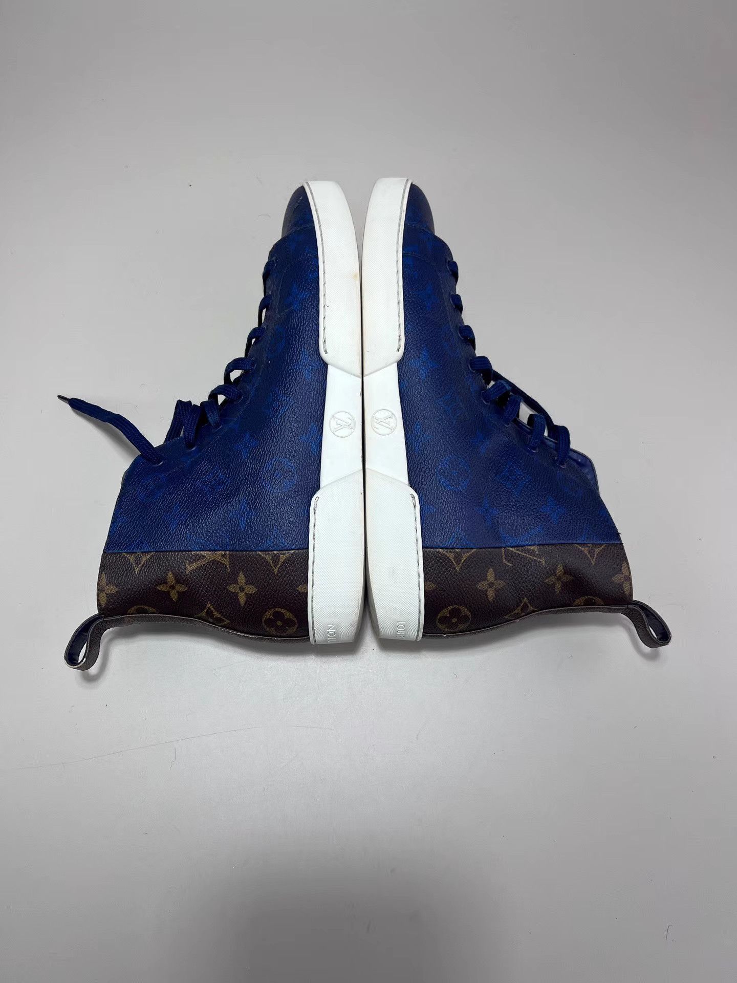 Louis Vuitton LOUIS VUITTON Blue & Brown Monogram High-Top Sneakers Size US 9 / EU 42 - 5 Thumbnail