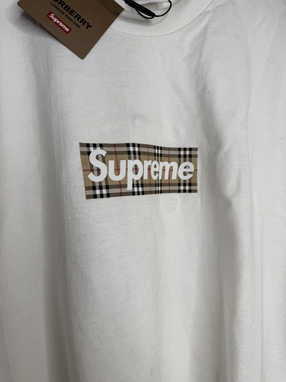 Burberry × Supreme Burberry x supreme tee size XL Size US XL / EU 56 / 4 - 3 Thumbnail