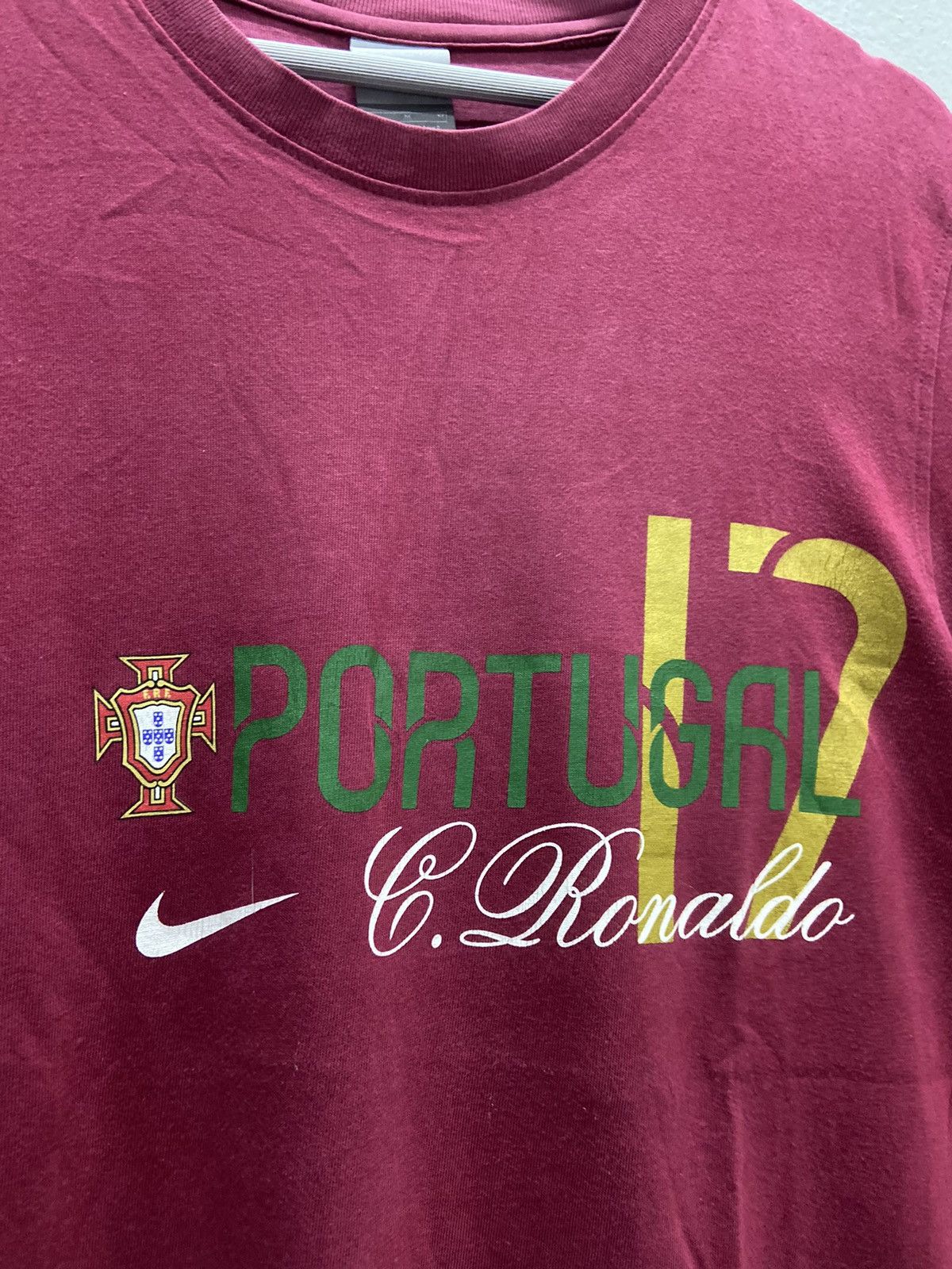 Nike NIKE CRISTIANO RONALDO 17 PORTUGAL 2003/04 TEE Size US M / EU 48-50 / 2 - 3 Thumbnail