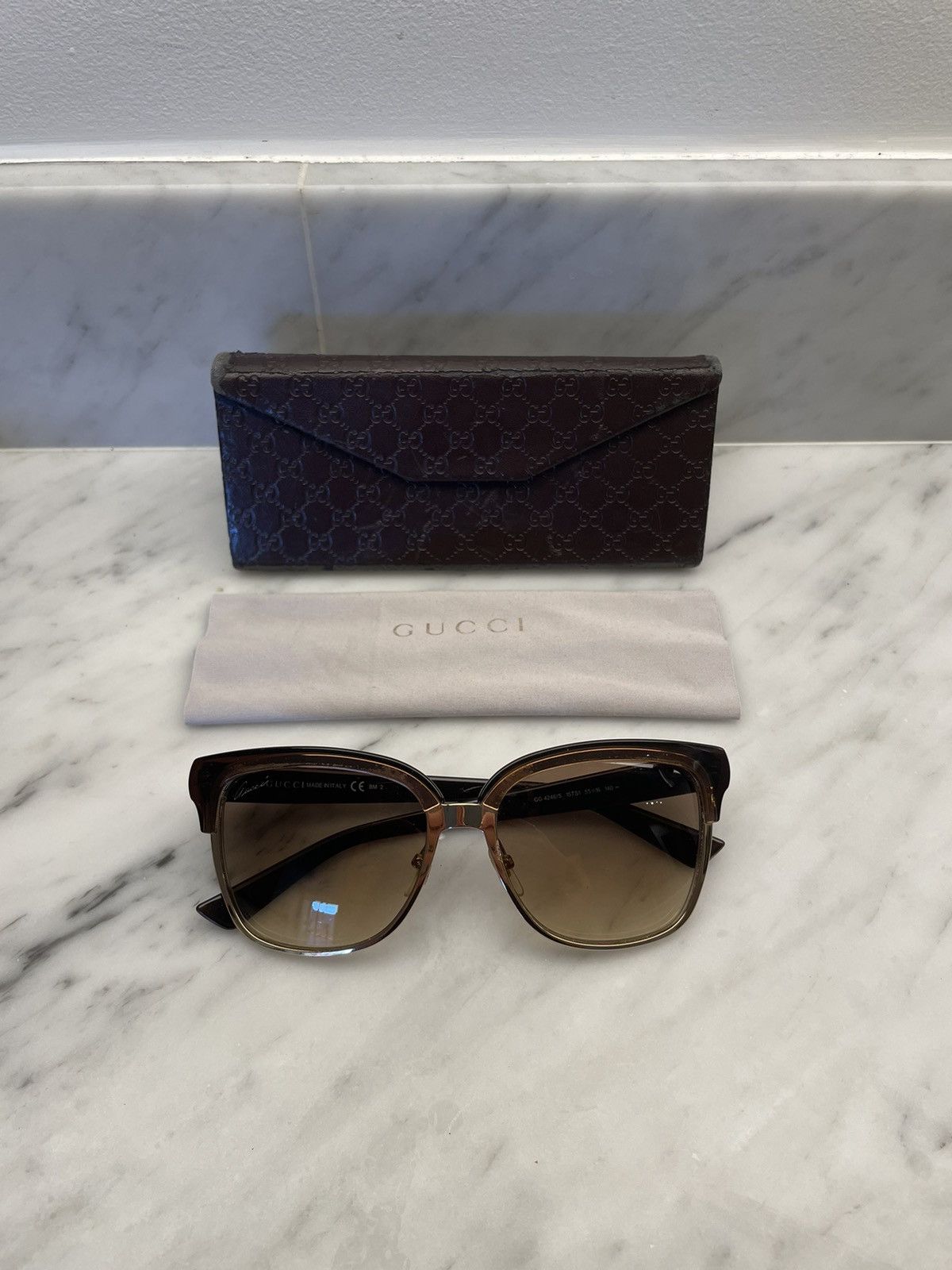Gucci Gucci gg 4246 🔥 sunglasses with leather monogram case Size ONE SIZE - 2 Thumbnail