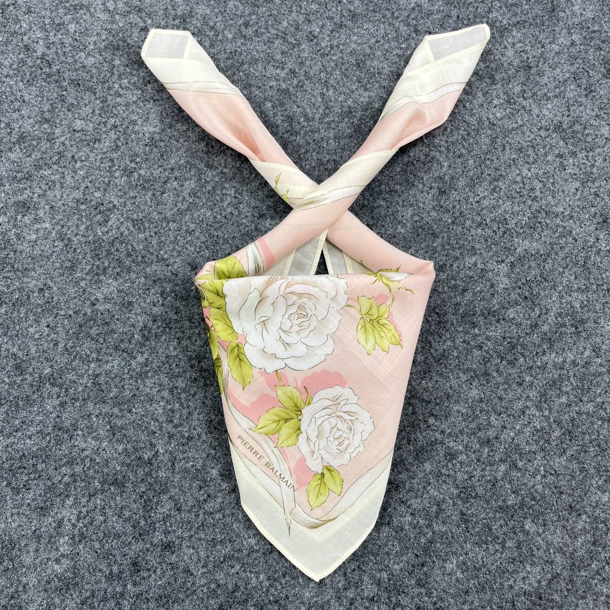 Pierre Balmain Pierre Balmain Handkerchief / Bandana / Neckerchief B1045 Size ONE SIZE - 3 Thumbnail