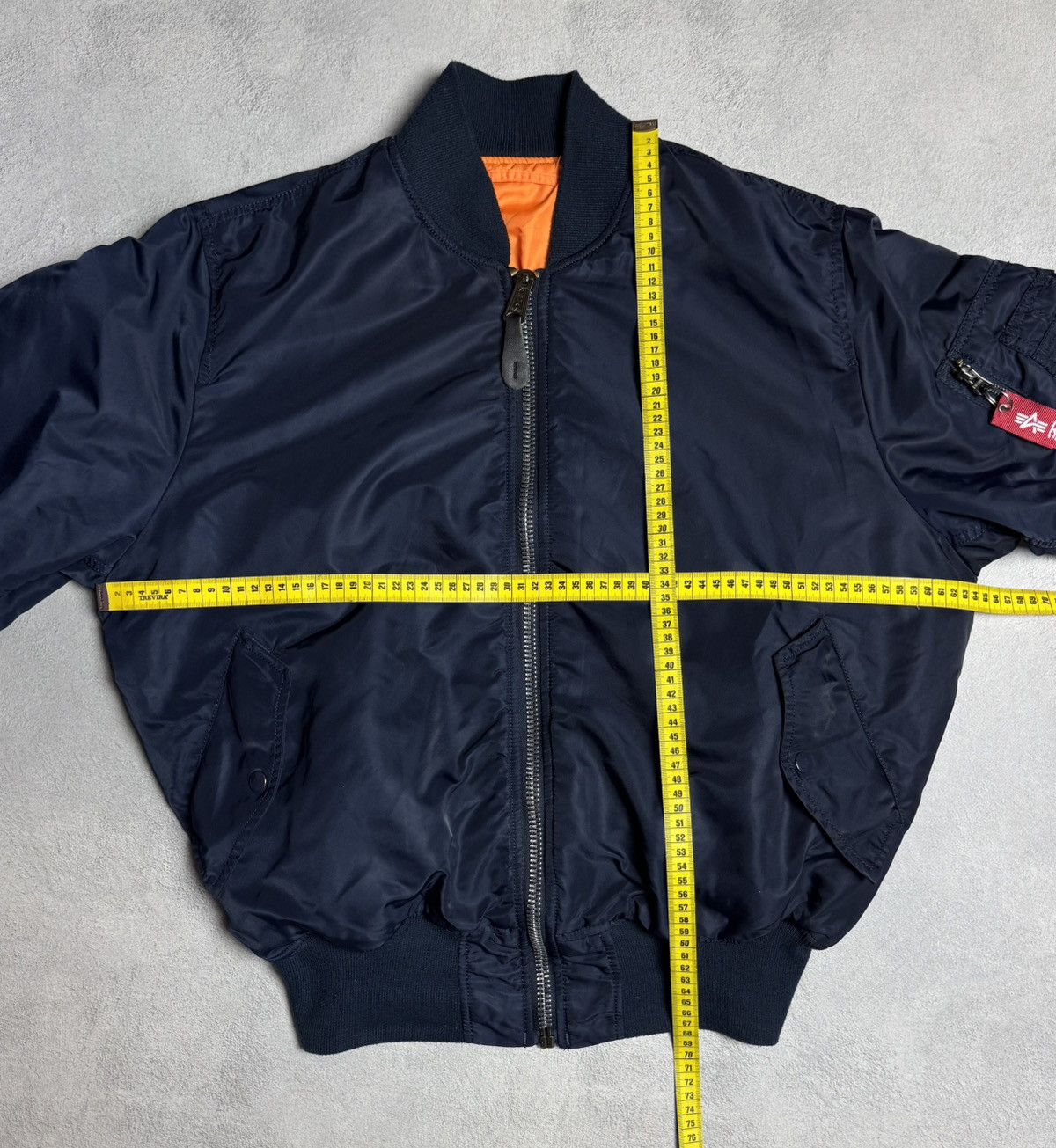 Alpha Industries Alpha Industries MA-1 Bomber Flight Jacket Vintage 1990s Size US L / EU 52-54 / 3 - 16 Thumbnail
