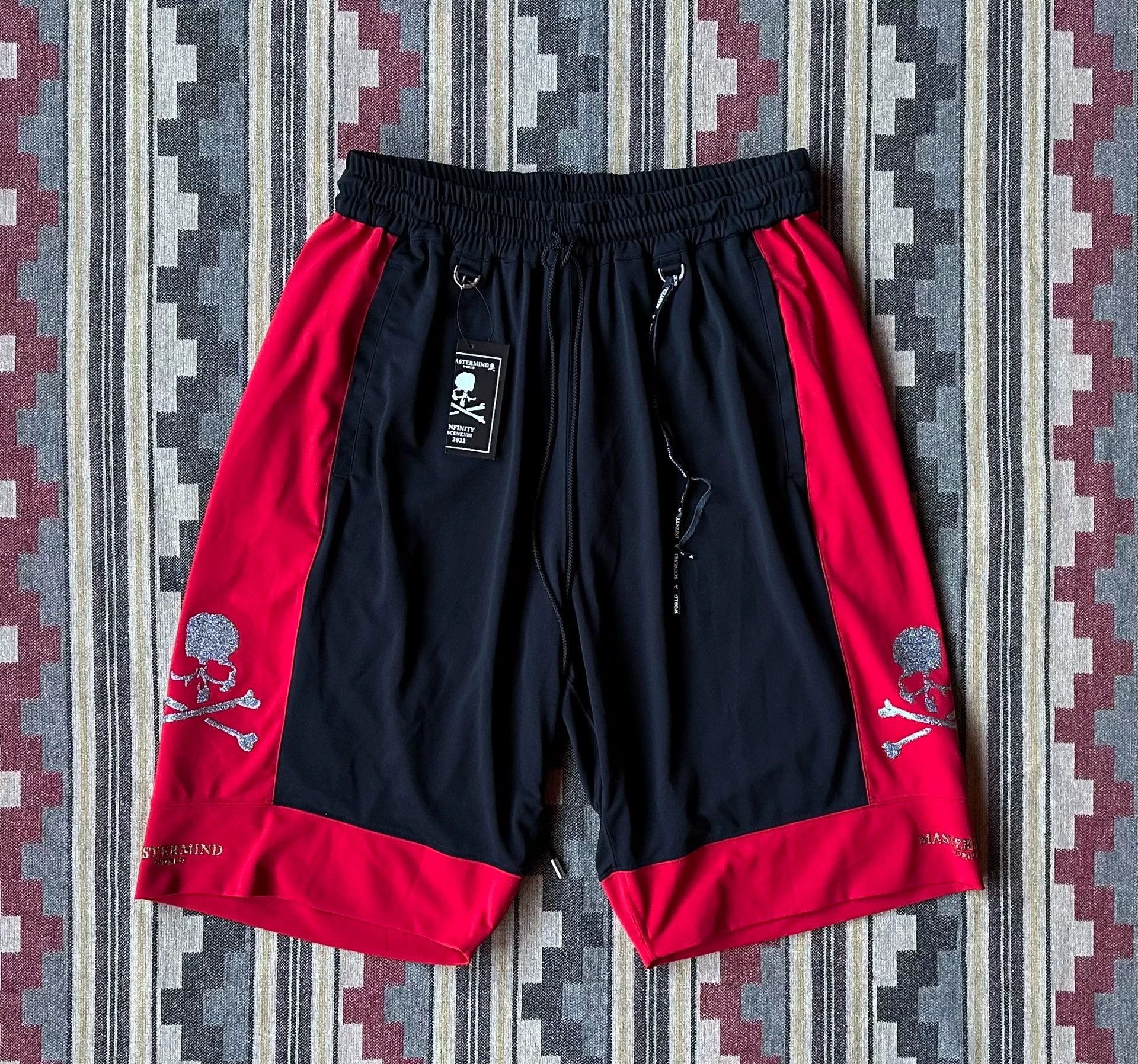 Mastermind Japan Multi Skull Print Athletic Shorts Size 34 Size US 34 / EU 50 - 1 Thumbnail