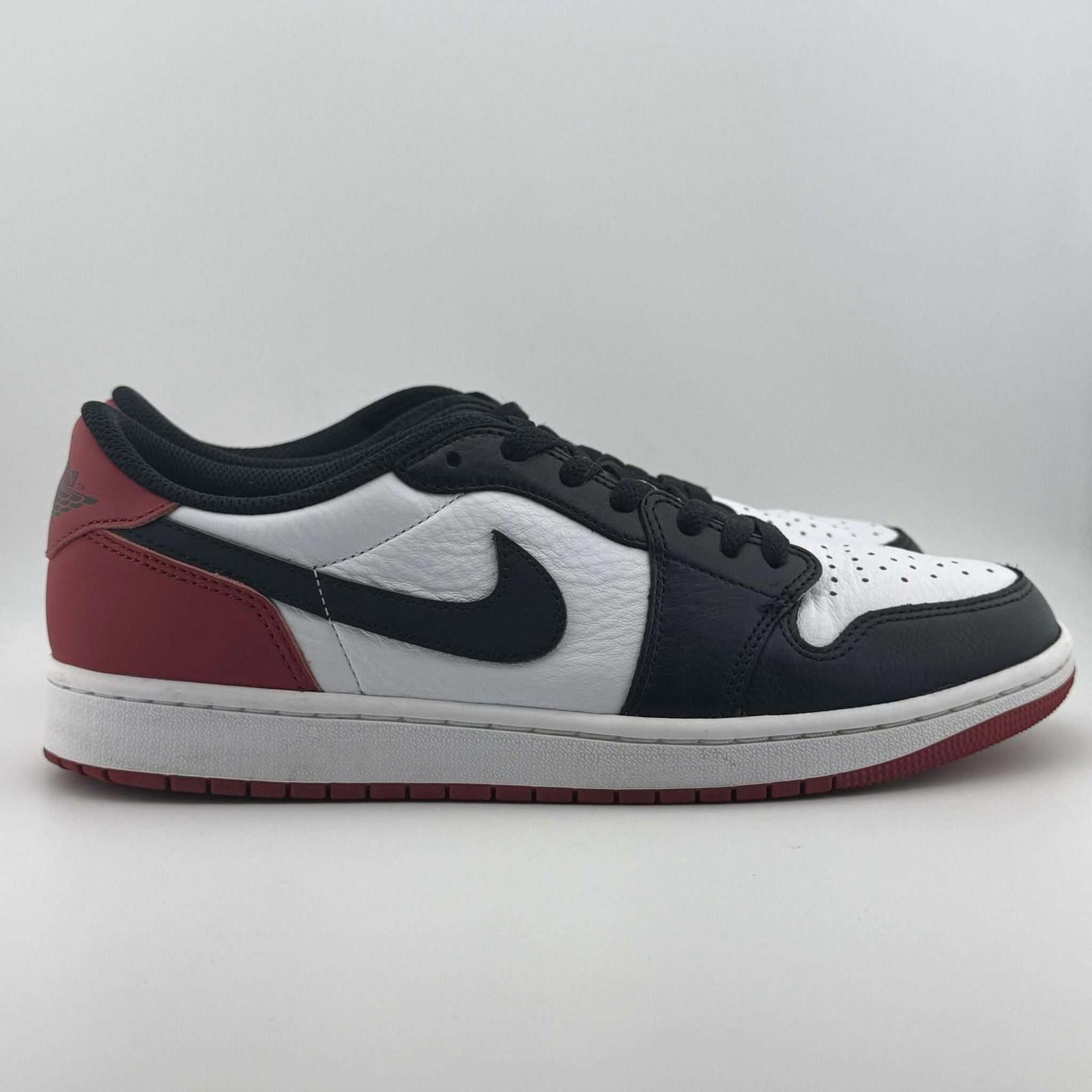 Nike Nike Air Jordan 1 Low Black Toe 9.5 Used OG Box Size US 9.5 / EU 42-43 - 4 Thumbnail