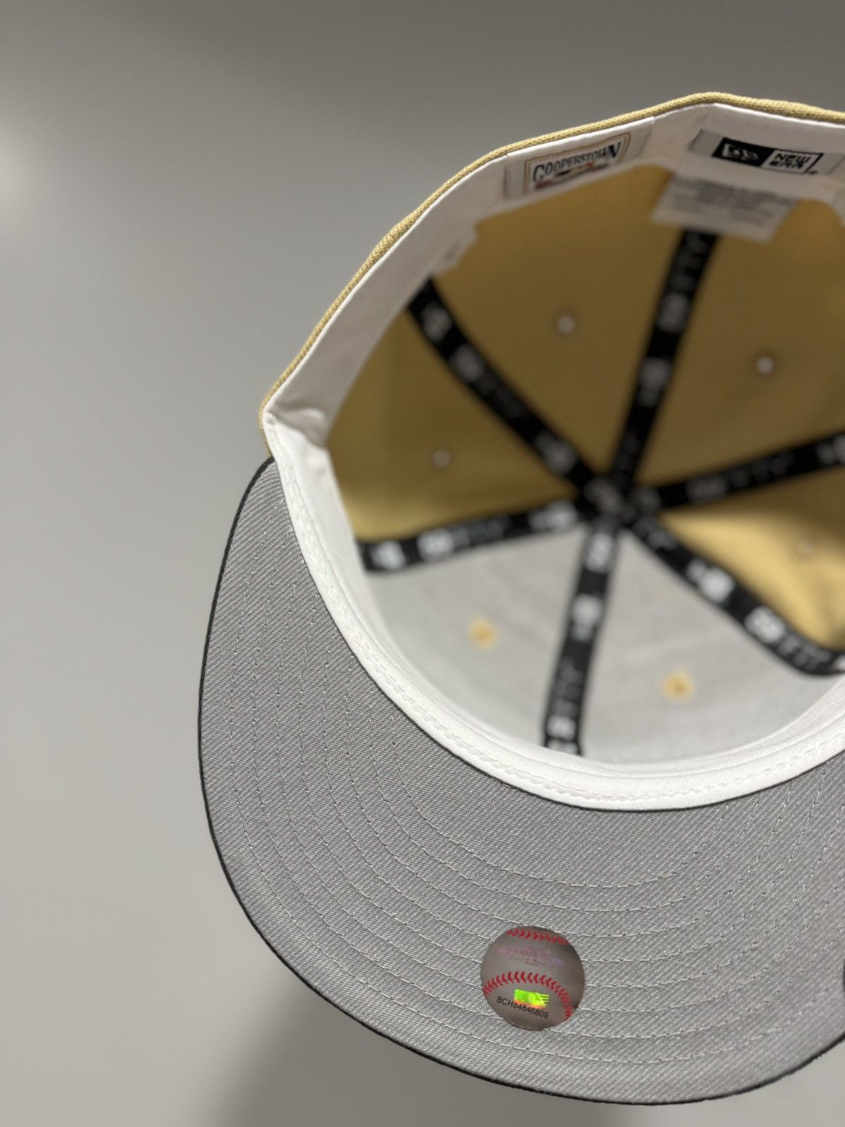 Hat Club × MLB × New Era Topperzstore USA Exclusive Montreal Expos Vegas Gold 7 3/8 Size ONE SIZE - 4 Thumbnail