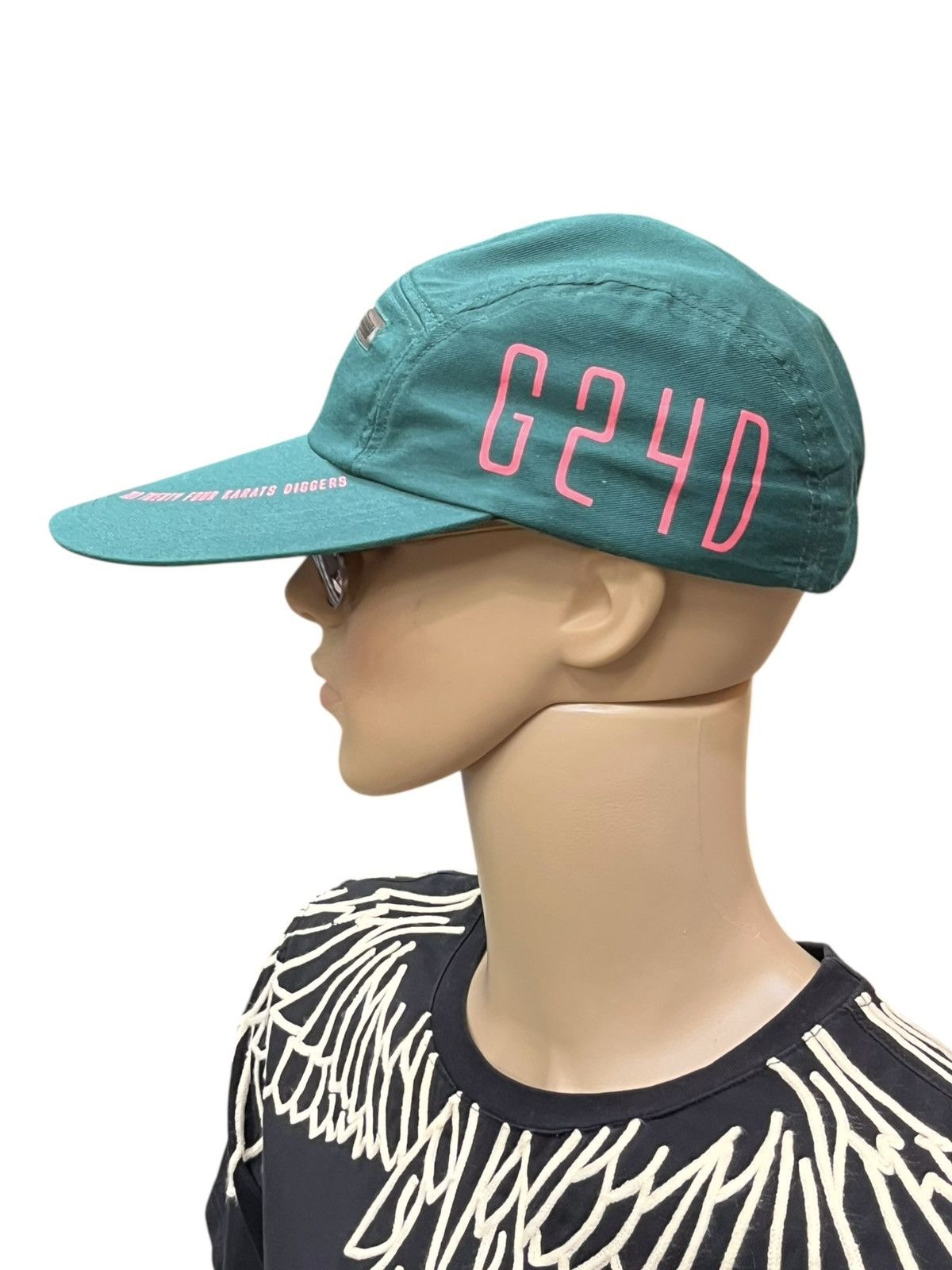 Grailed Gold 24 Karats Diggers 5 Panel Zip Big Brim 2007 Hype Cap Size ONE SIZE - 5 Thumbnail