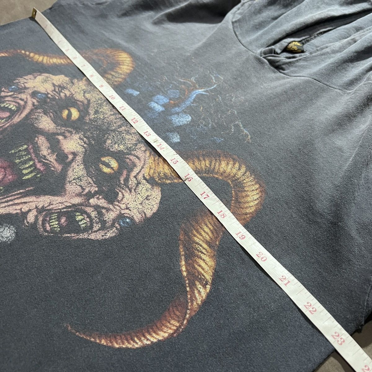 Band Tees Vintage 90s Slayer Clash of The Titans Thrashed Faded Metal Size US XL / EU 56 / 4 - 18 Thumbnail