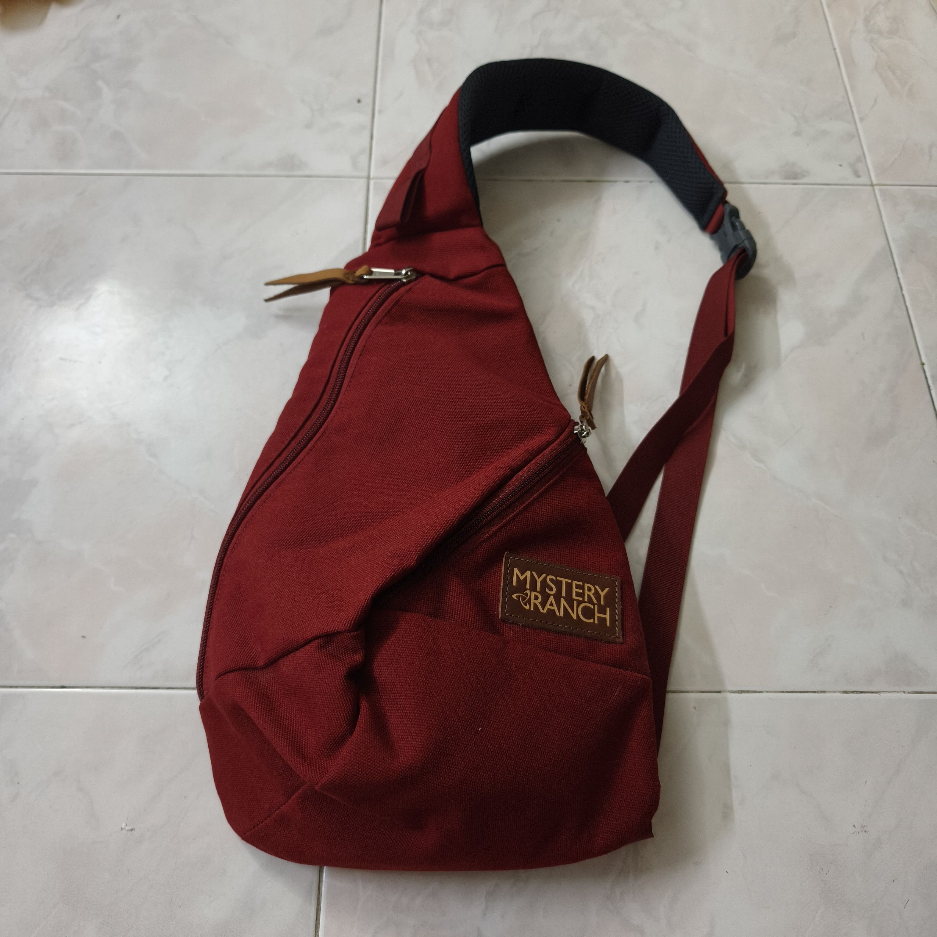 Mystery Ranch Mystery Ranch Schlinger Red Crossbody Bag Size ONE SIZE - 1 Thumbnail