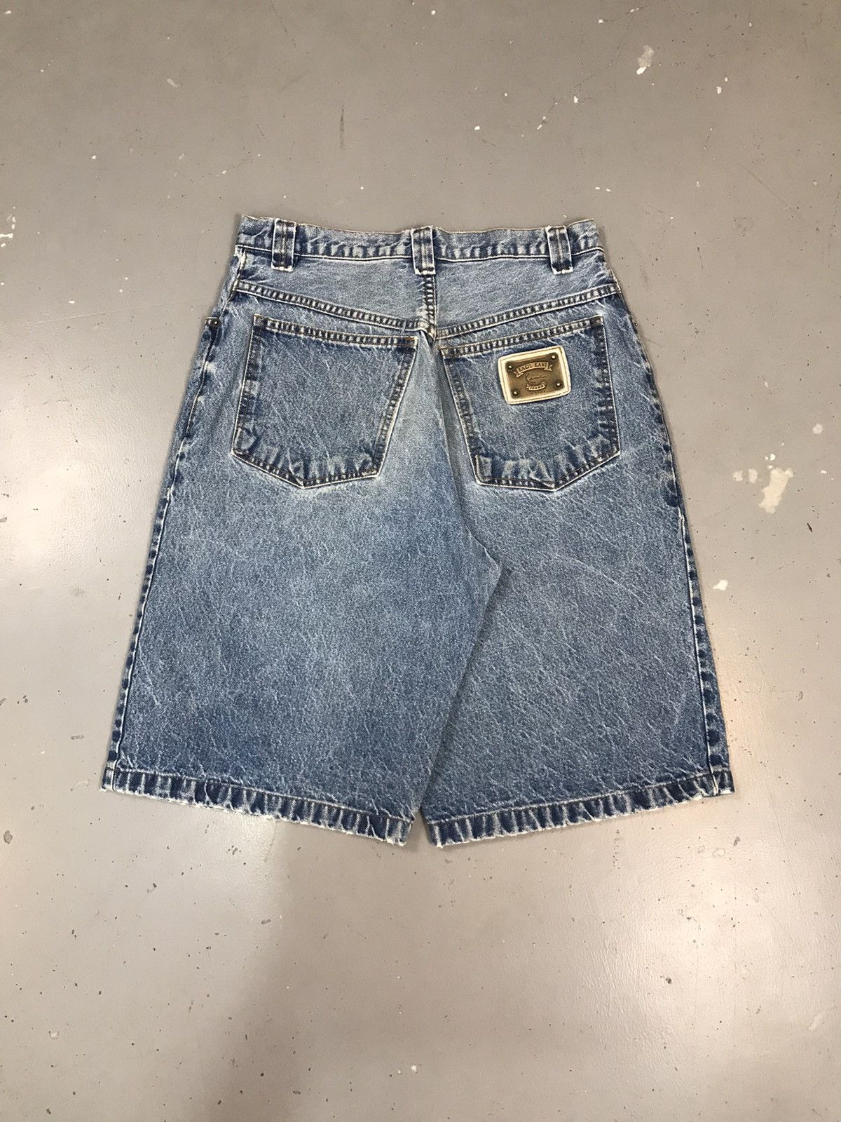 Vintage Karl Kani logo patched skater denim jort