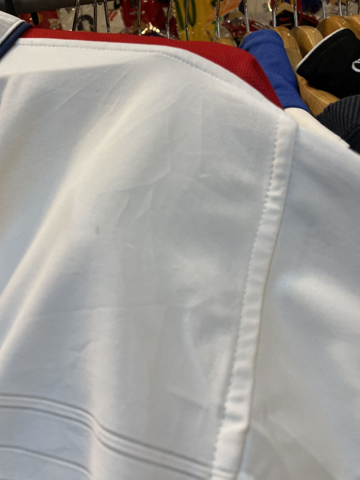 Umbro Vintage 2003-2004 England Long Sleeves Home Kit BECKHAM7 Size US L / EU 52-54 / 3 - 10 Thumbnail