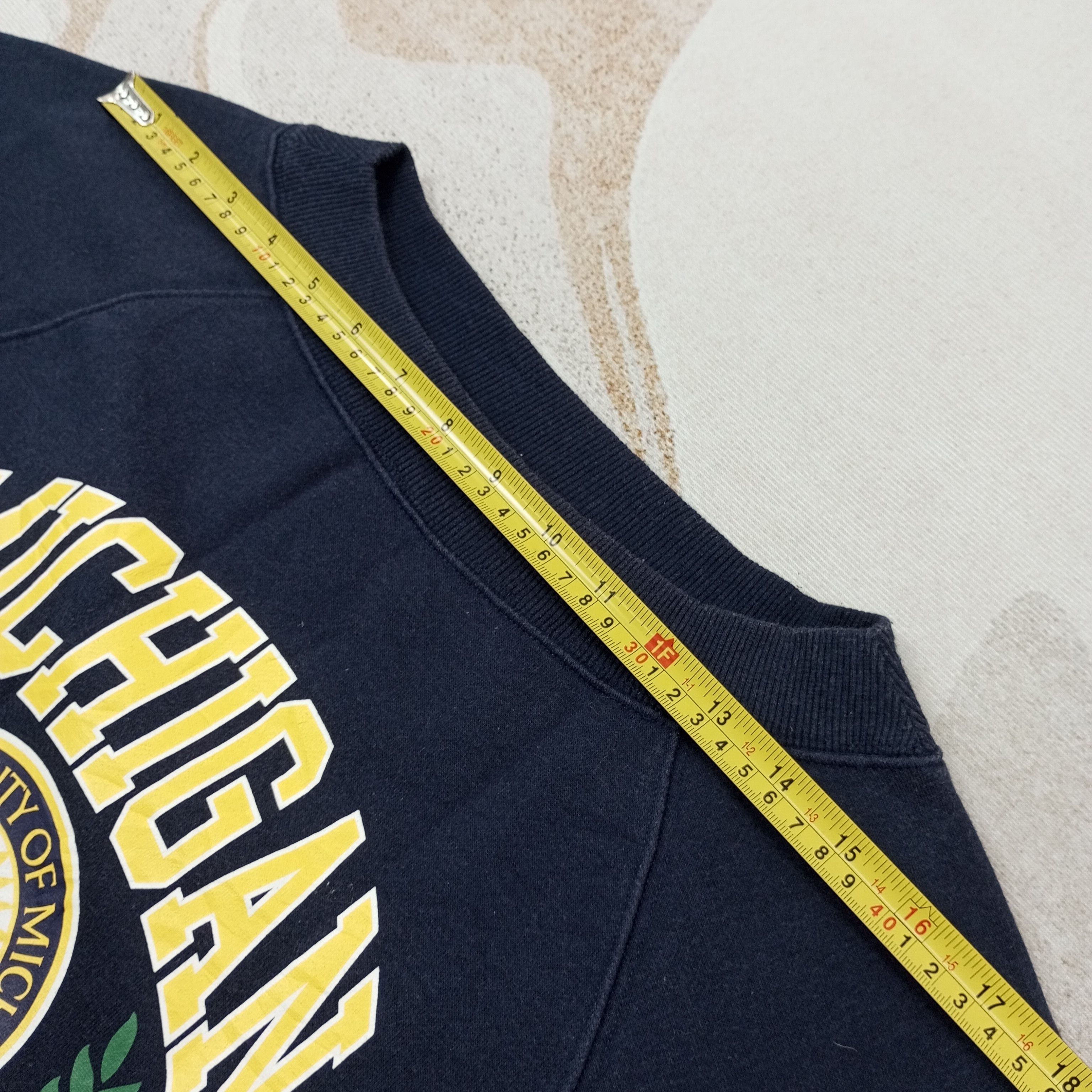 Vintage The University of Michigan Wolverines Sweatshirt c237n7 Size US XS / EU 42 / 0 - 10 Thumbnail