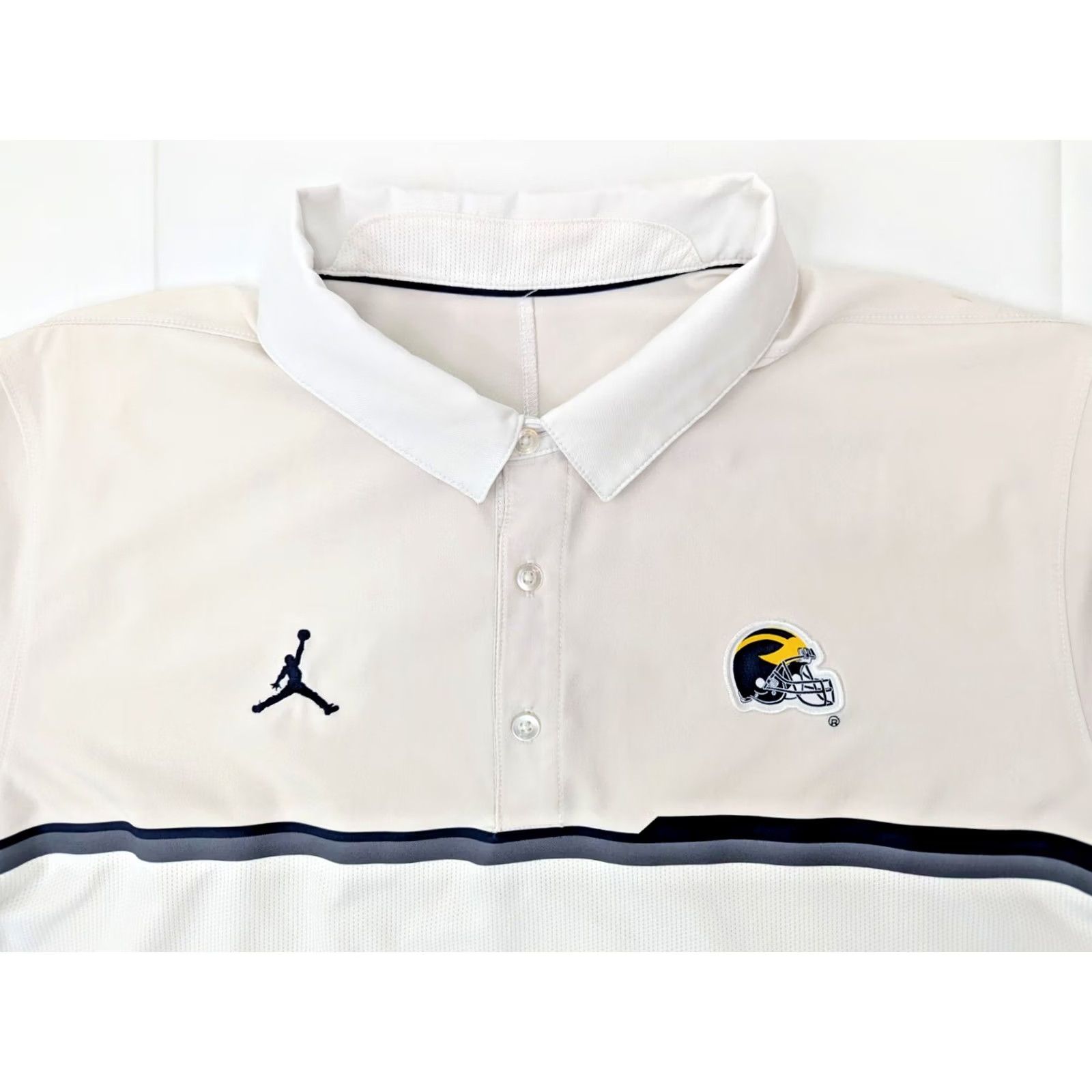 Jordan Brand Nike Jordan Dri-fit Michigan Wolverines UM Button Polo Shirt Men L White Wick Size US L / EU 52-54 / 3 - 3 Thumbnail