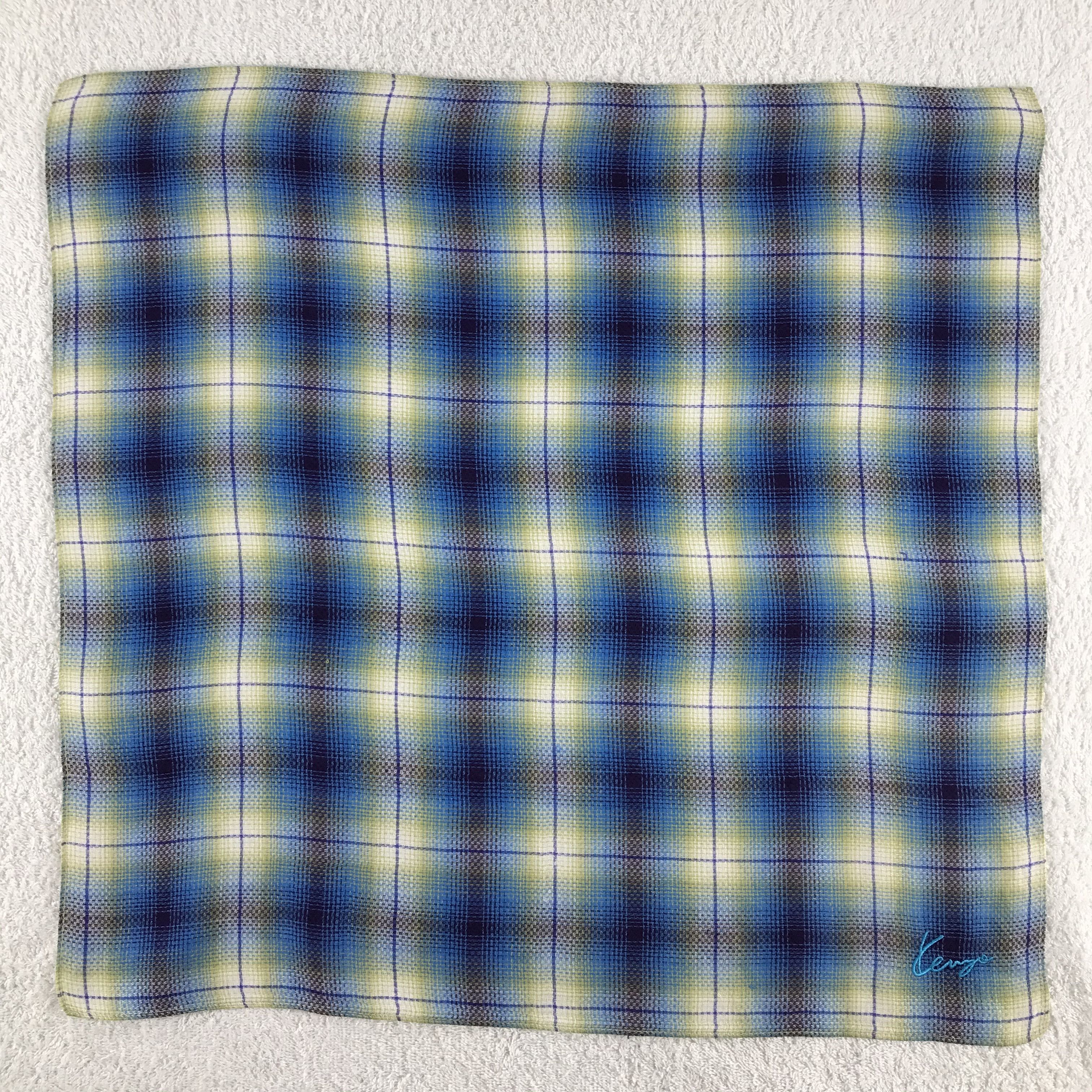 Kenzo × Vintage Kenzo Bandana / Handkerchief / Neckerchief - S179 Size ONE SIZE - 1 Thumbnail