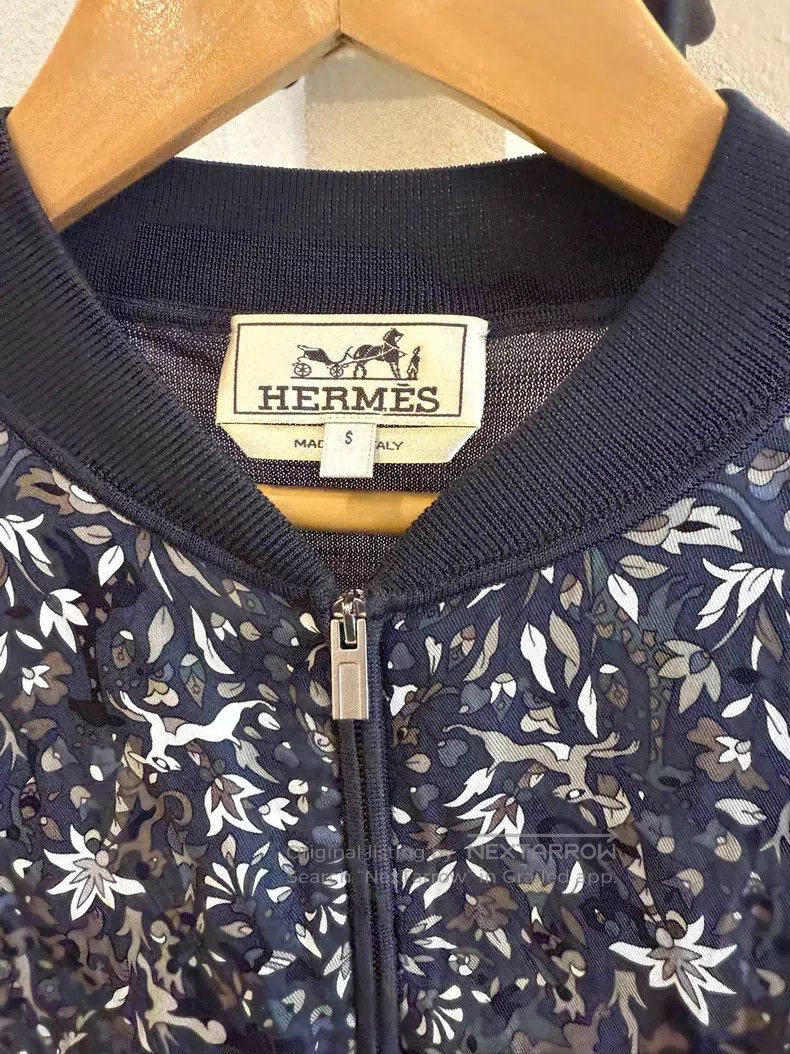 Hermes Hermes 100% Mulberry Silk Jacket, Front Print, Sleeve Patc Size S / US 4 / IT 40 - 3 Thumbnail