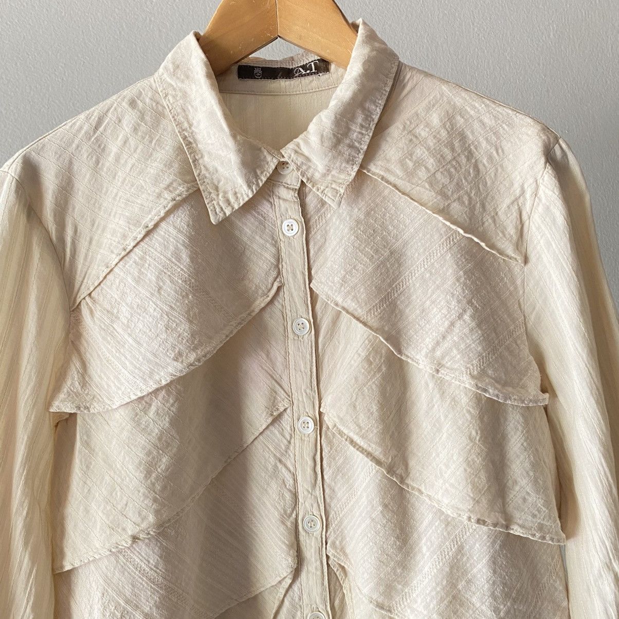 Designer × Japanese Brand A.T Ivory Tiered Ruffle Blouse Size L / US 10 / IT 46 - 6 Thumbnail