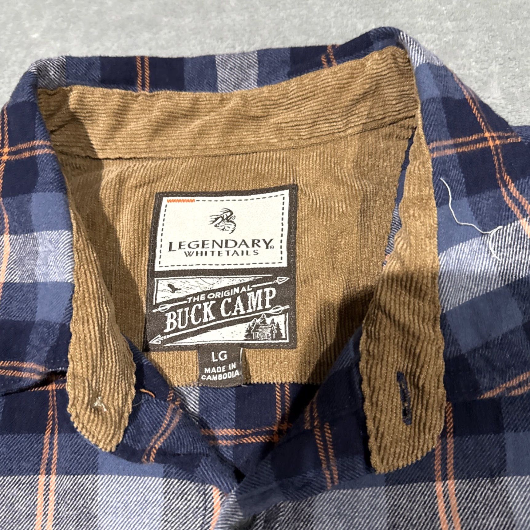 Vintage Legendary Whitetails Buck Camp Shirt Mens Large Blue Plaid Flannel Outdoor Size US L / EU 52-54 / 3 - 3 Thumbnail