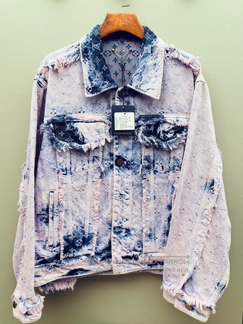 Louis Vuitton Louis Vuitton SS23 Worn Logo Jacquard Fringed Denim Jacket Size US M / EU 48-50 / 2 - 1 Thumbnail