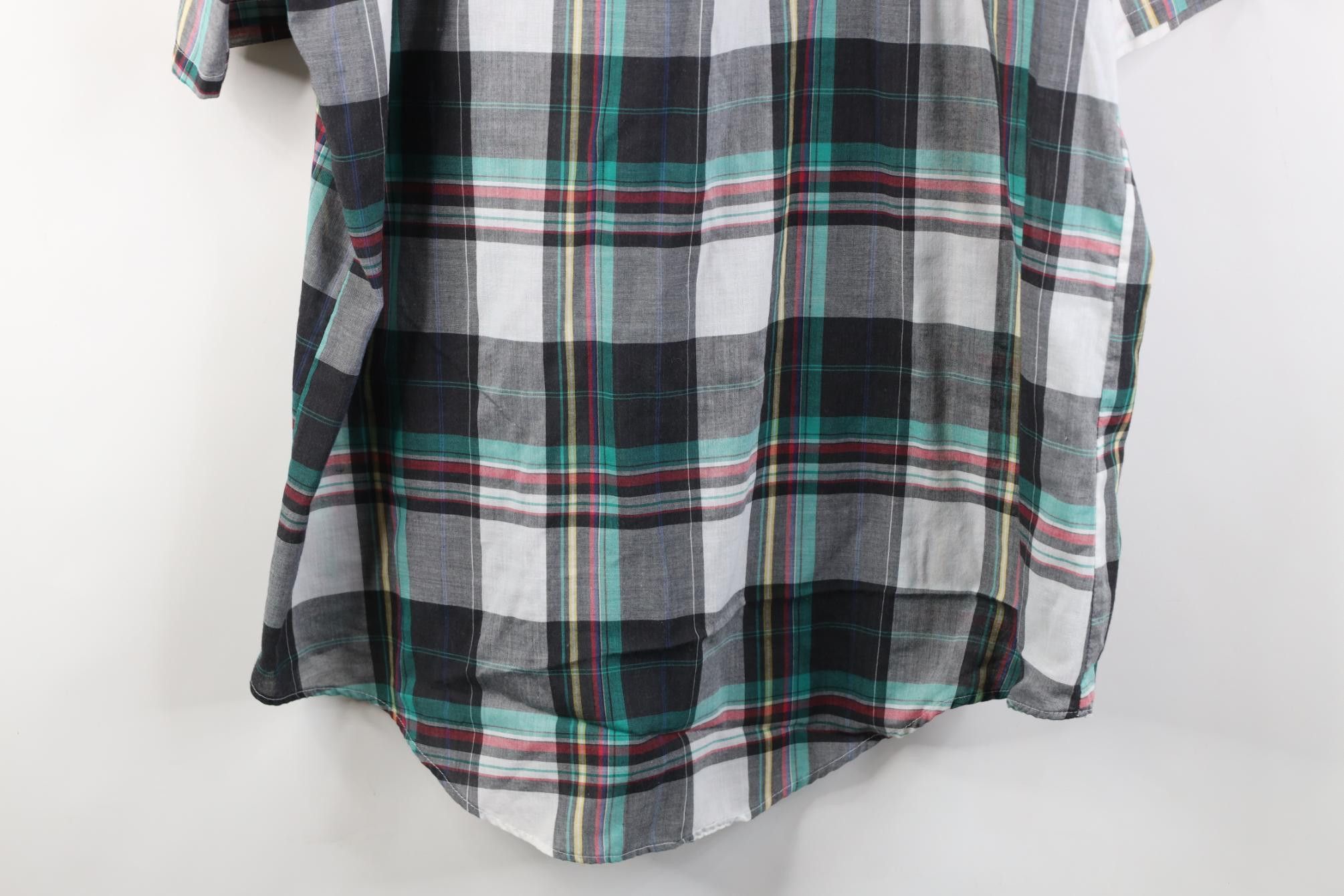 Vintage Vintage 70s Streetwear Short Sleeve Button Down Shirt USA Size US XL / EU 56 / 4 - 12 Thumbnail