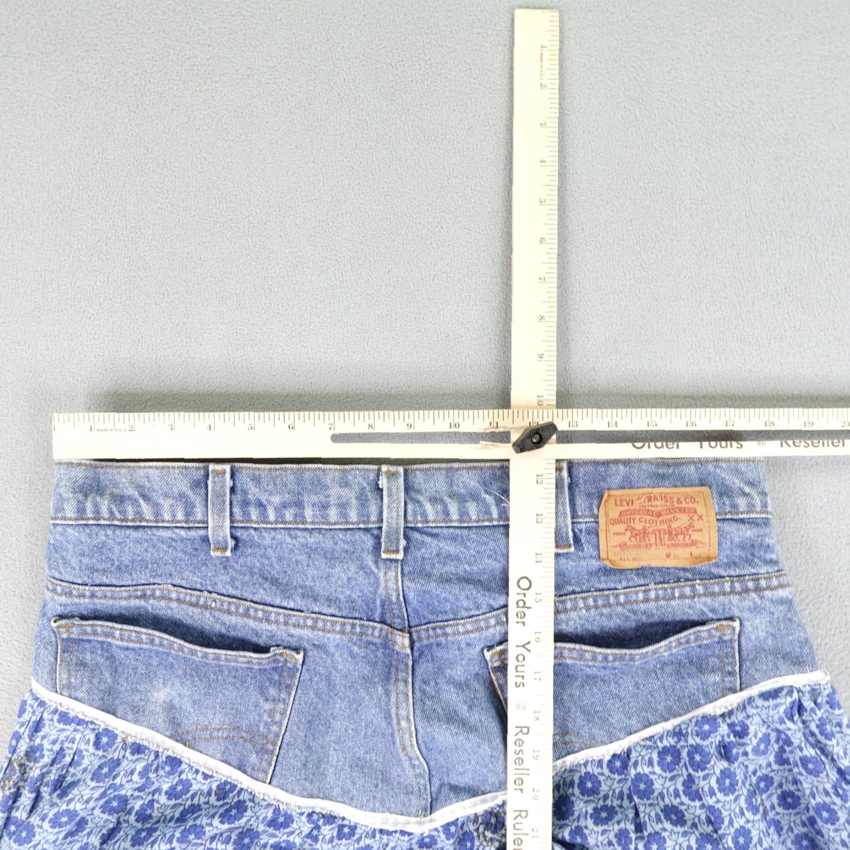 Levi's VINTAGE Levi's Skirt Womens 25 Blue Denim Beaded Rework Hippie Boho Midi Flare Size 42" / US 20 - 7 Thumbnail