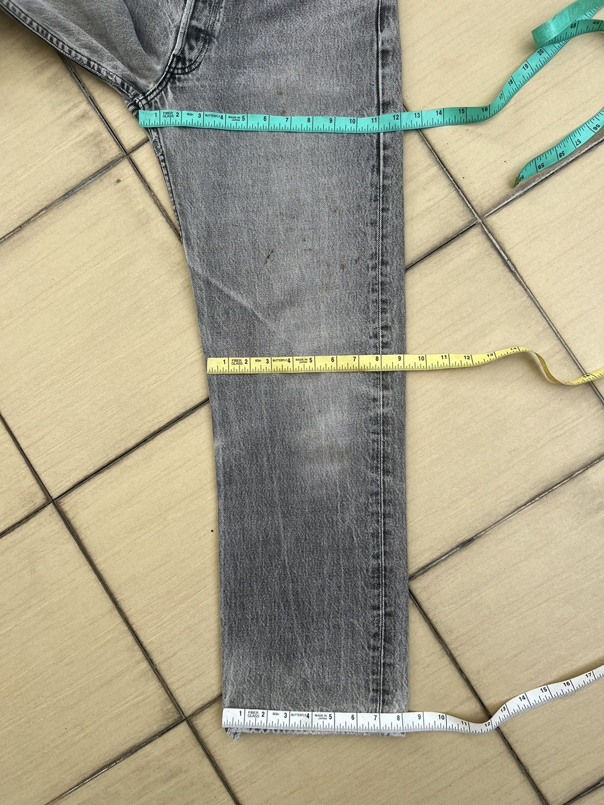 Levi's Vintage 90s Levi’s 501 Jeans Distressed Faded Black Denim Size US 32 / EU 48 - 4 Thumbnail