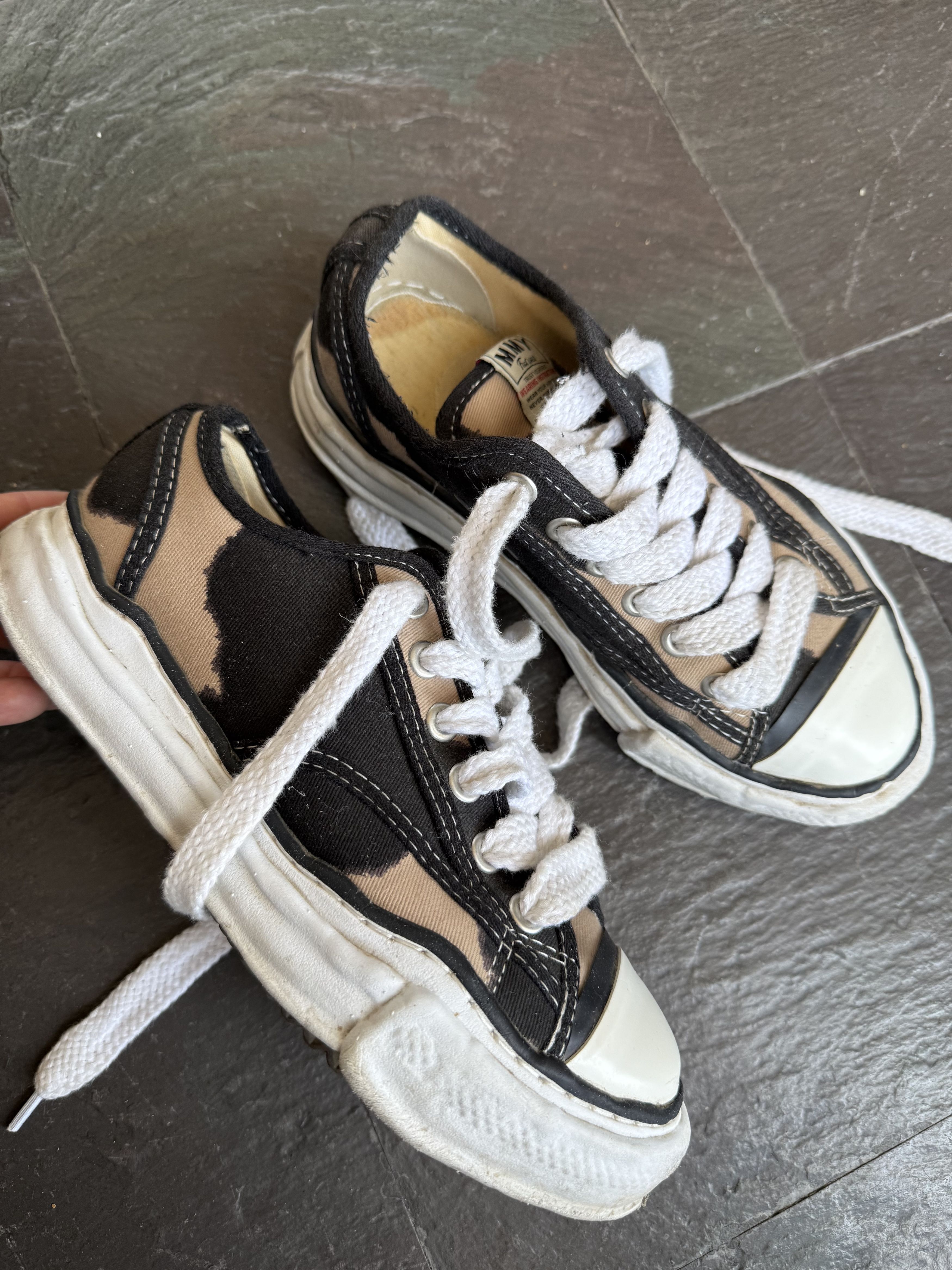 UNDERCOVER JUN TAKAHASHI Printed Soles Canvas Sneaker