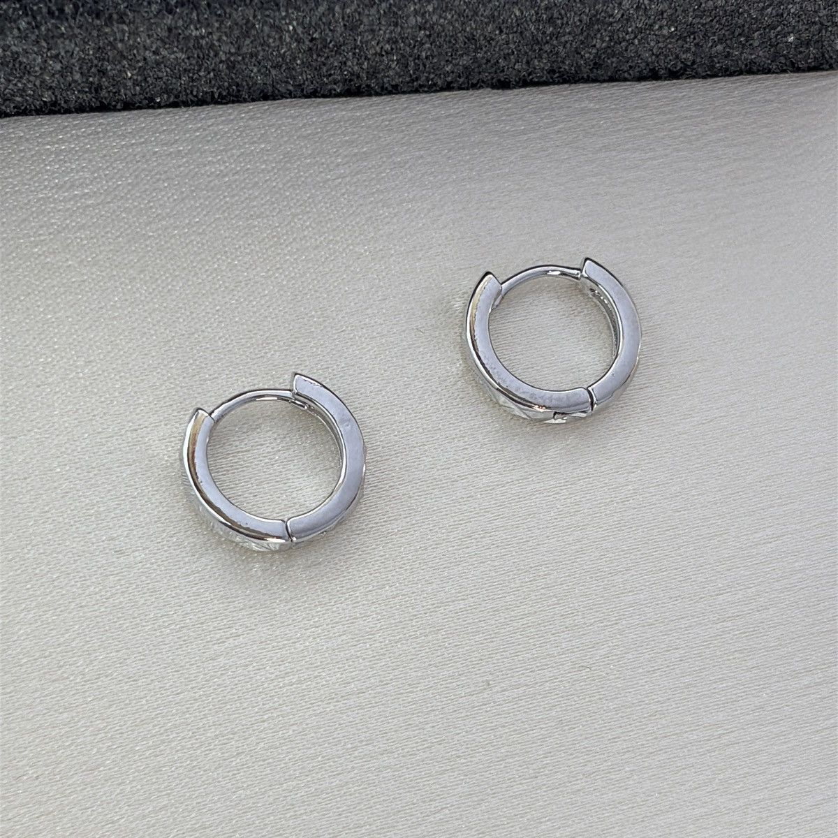 Other 13mm Small Silver Hoop Earrings for Men Women Size ONE SIZE - 3 Thumbnail