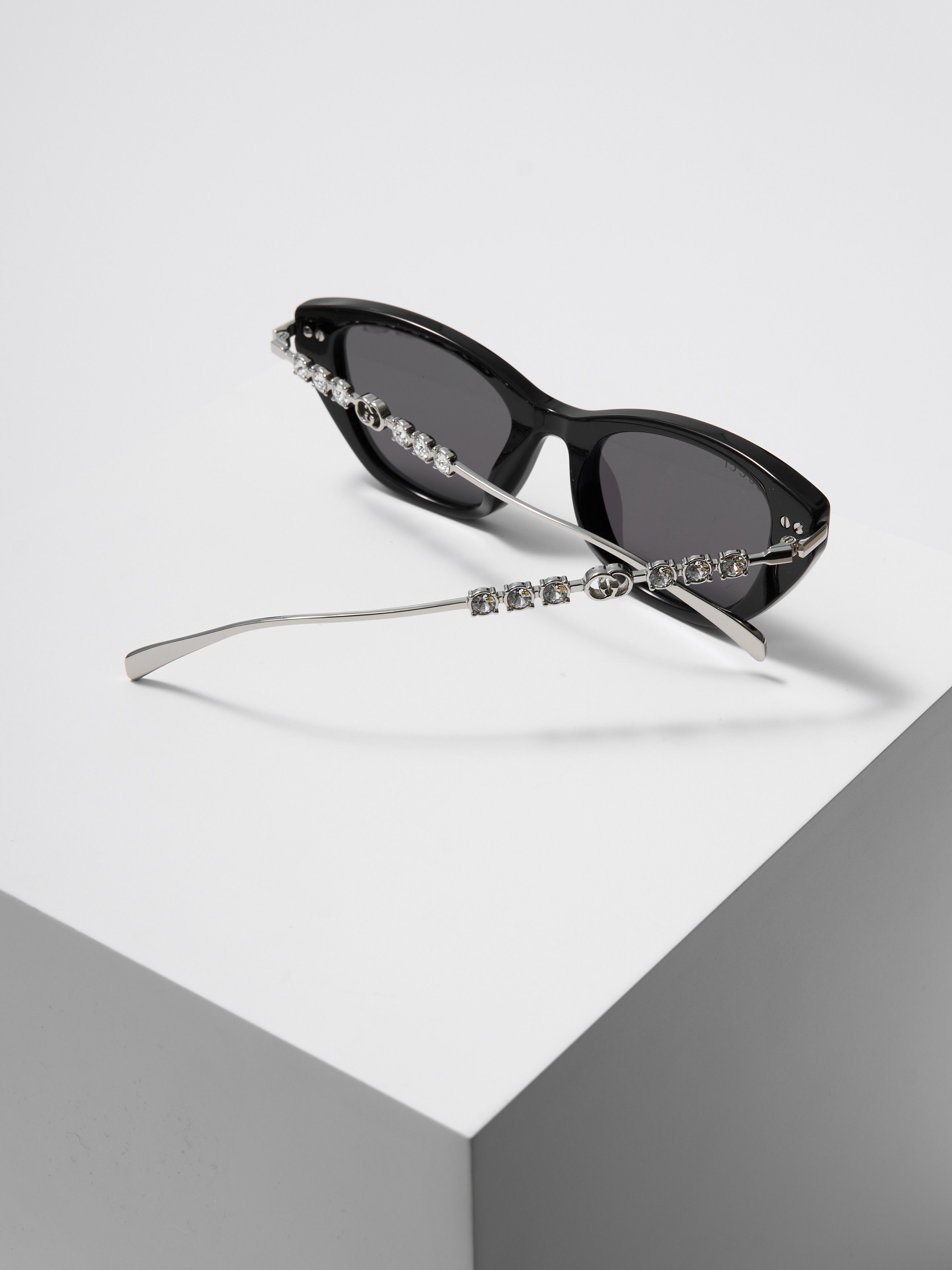 Gucci GUCCI GG1968S 002 SUNGLASSES Size ONE SIZE - 9 Thumbnail
