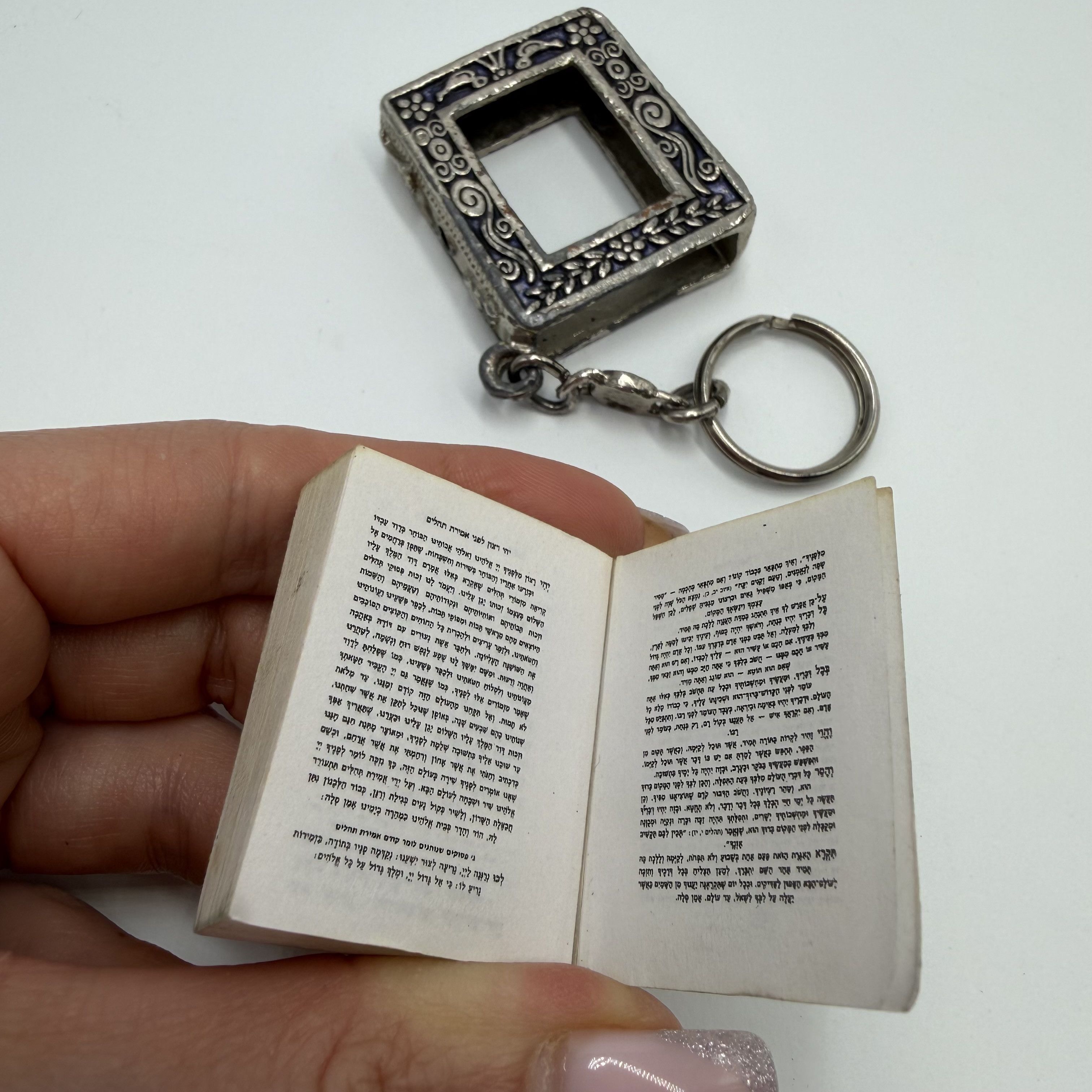 Vintage Vintage Lot of 3 Judaica Keychains Israel Tehillim Hamsa Size ONE SIZE - 3 Thumbnail