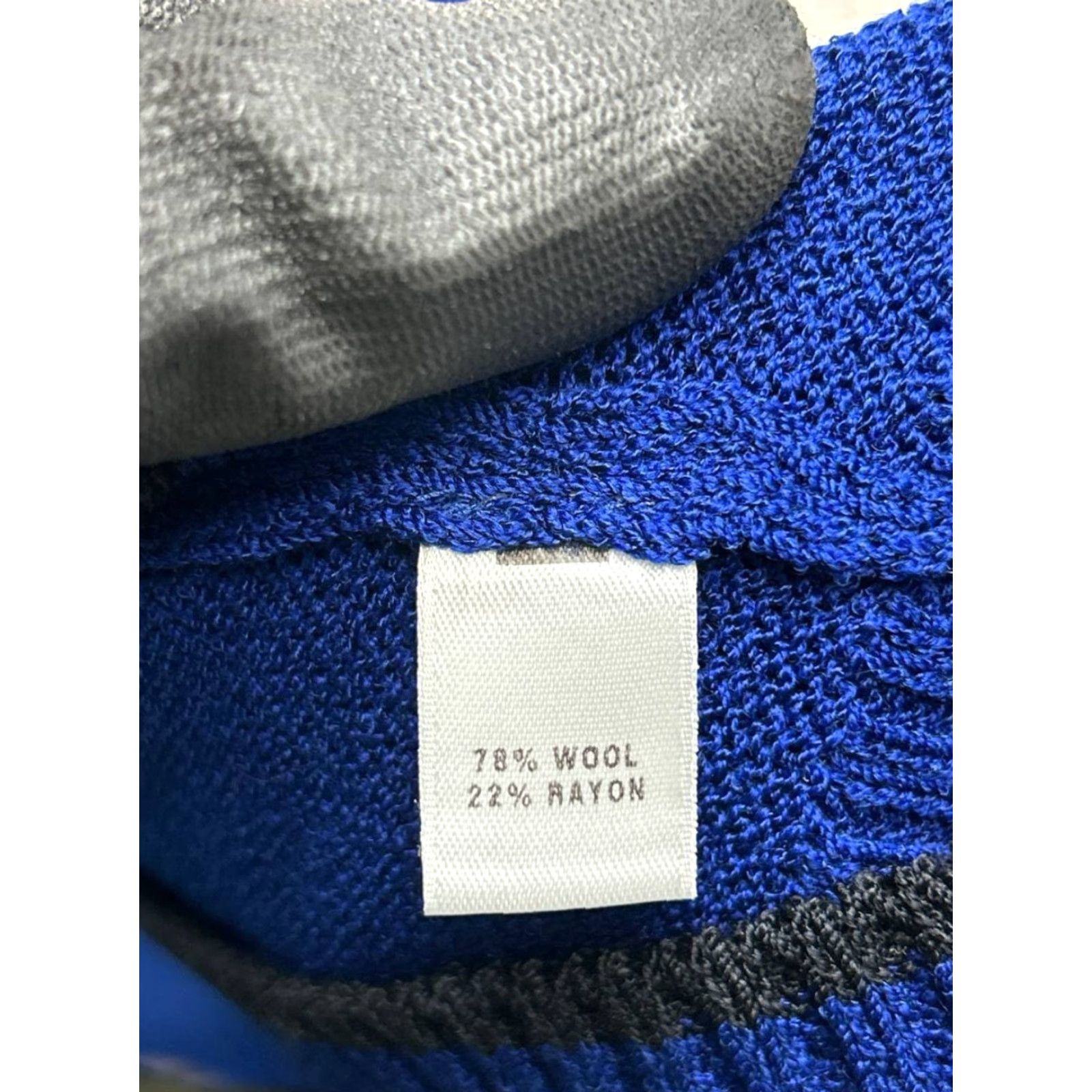 Vintage St John Sweater Shirt Women Small Blue Wool Full Zip Mock Neck Tight Knit Ribbed Casual, Travel 90s Preppy City Classic Size S / US 4 / IT 40 - 7 Thumbnail