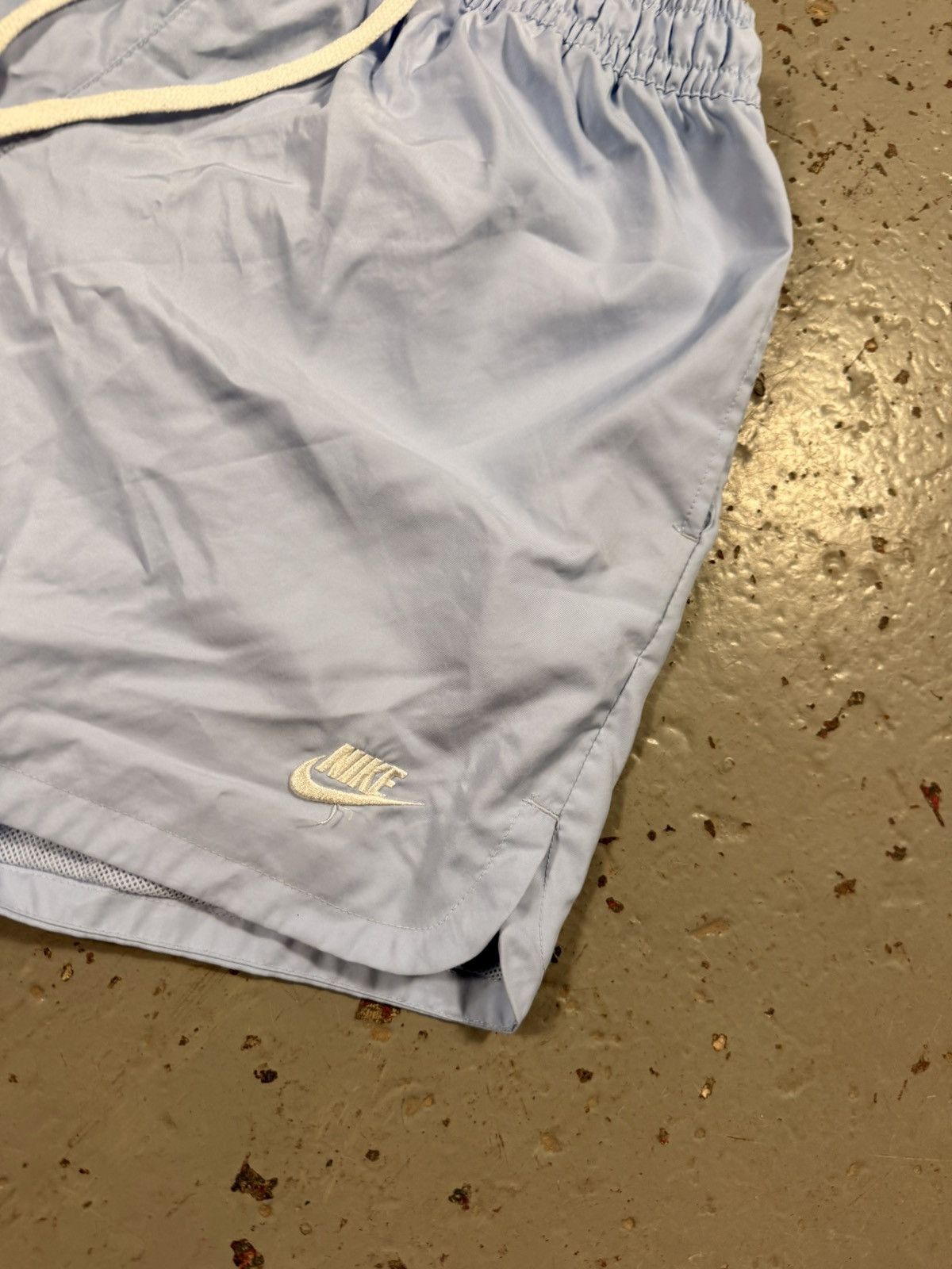 Nike Vintage Baby Blue Nike Shorts Size US 30 / EU 46 - 2 Thumbnail